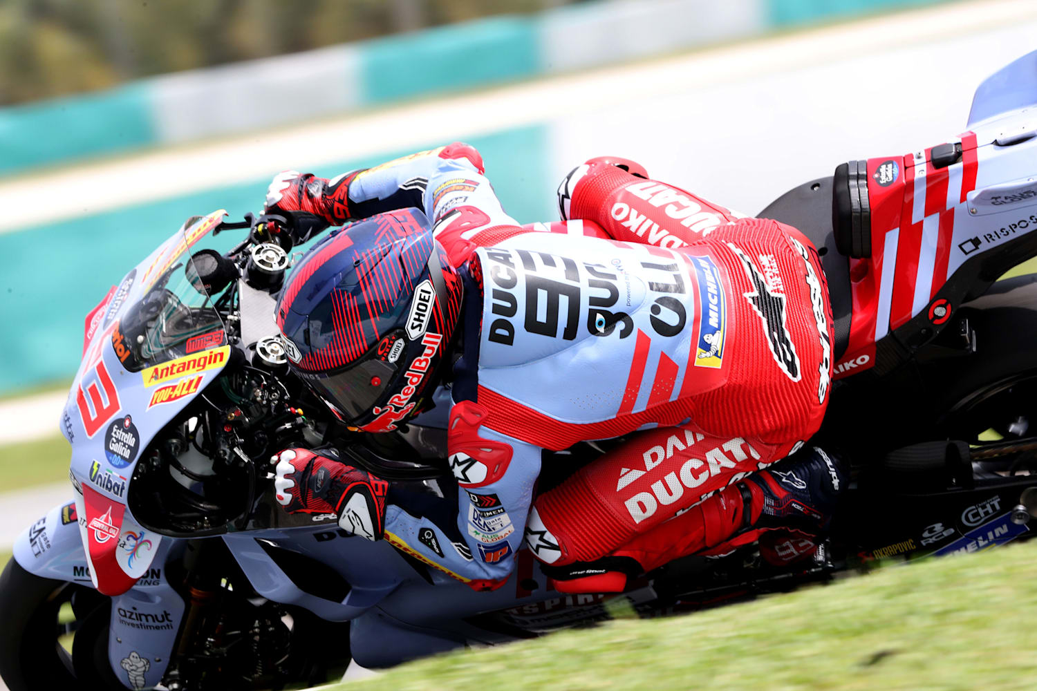 Marc Márquez: Bir MotoGP Süper Yıldızının Hayat Hikayesi