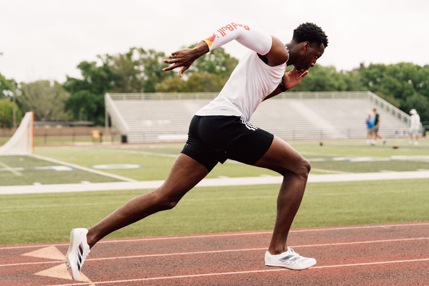 Synthetic track running shoes store