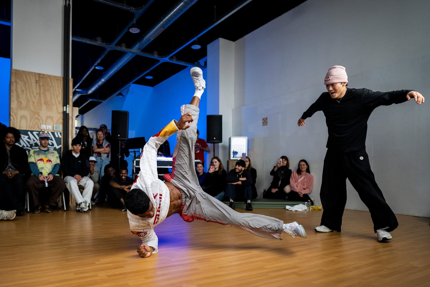 Original moves, image size:1500x1000