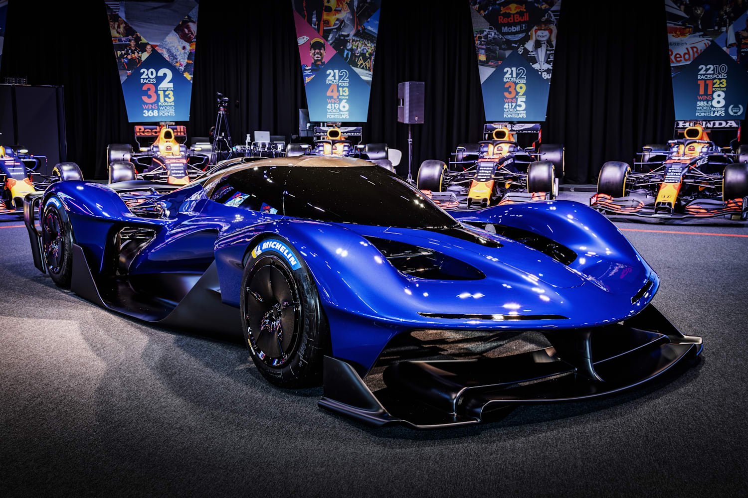 RB17：オラクル・レッドブル・レーシングがハイパーカーを公開