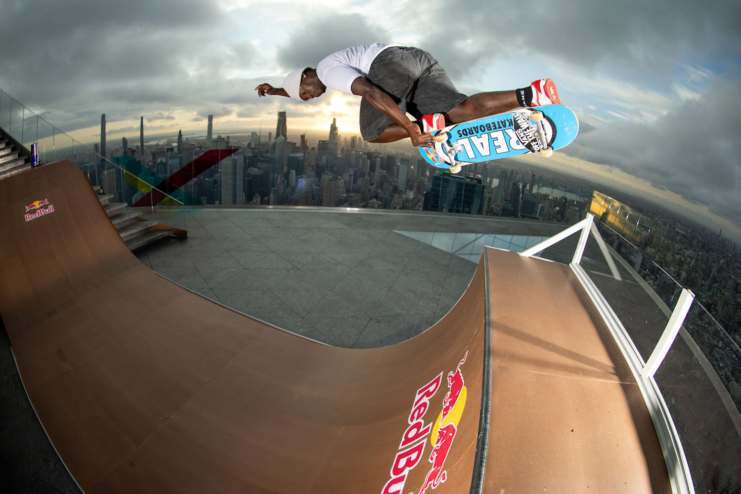 Zion Wright skates the Edge in NYC