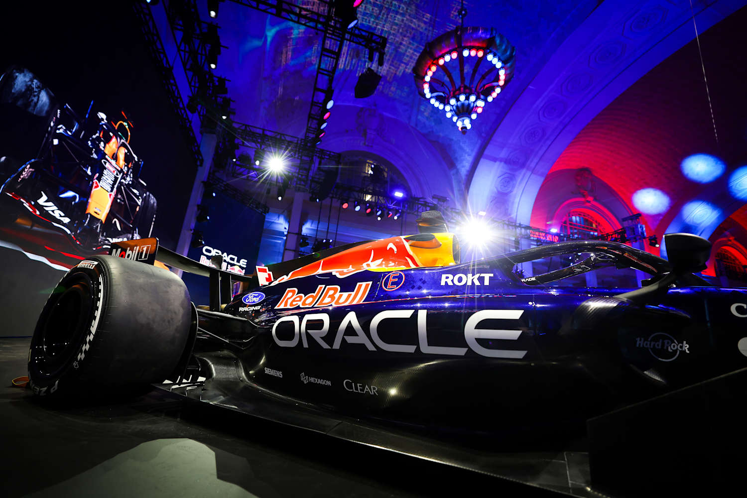 Oracle Red Bull Racing Partners With CLEAR Haircare
