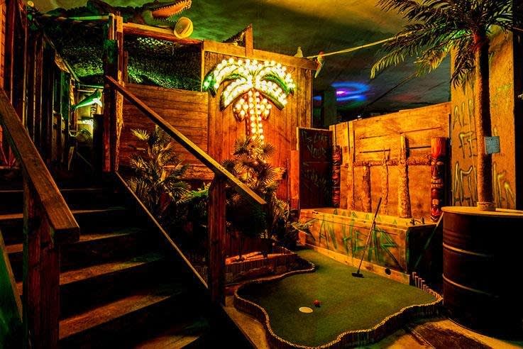 Nottingham Crazy Golf Bar