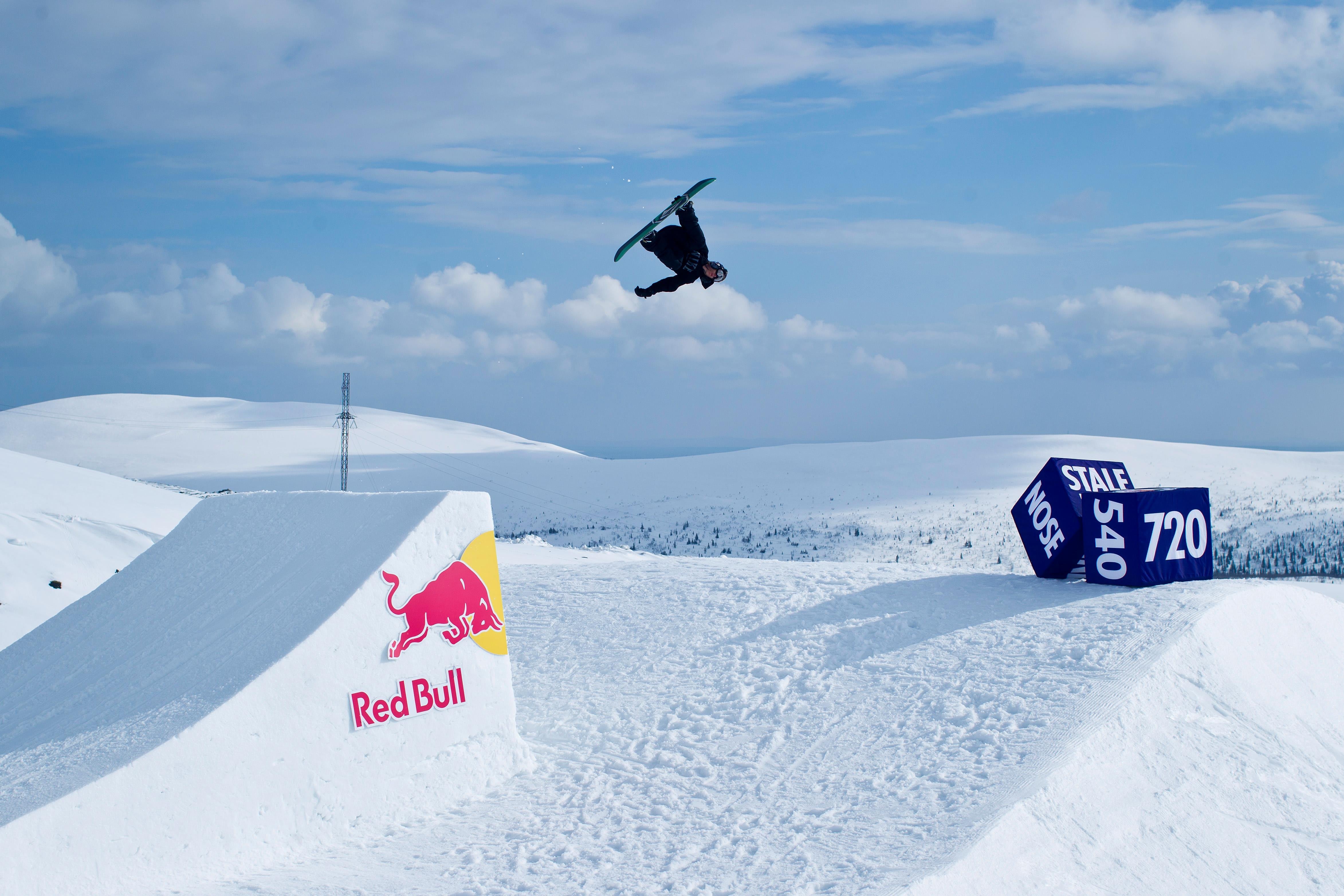 Шапки Red bull Snowboarding