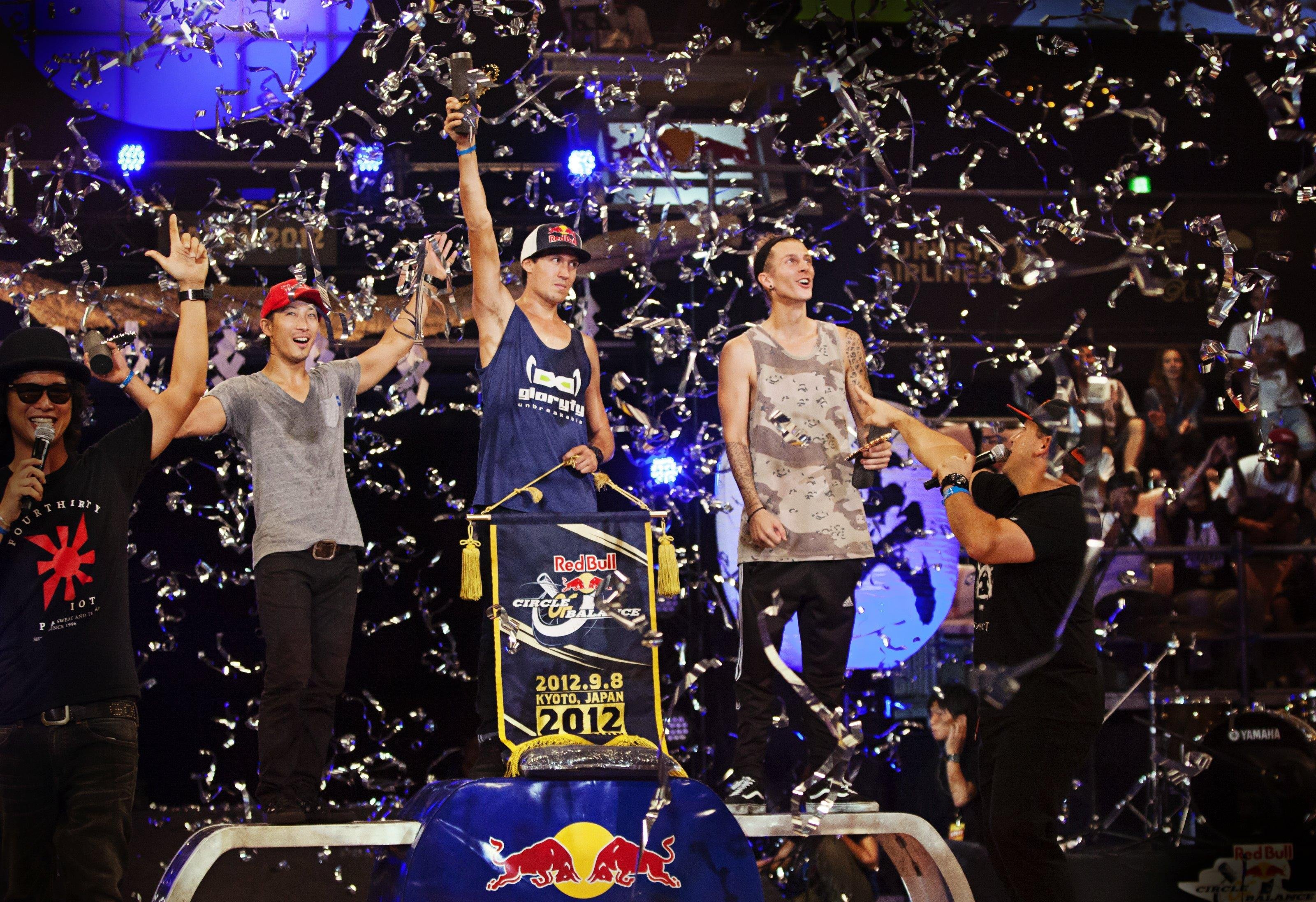 Red Bull Circle of Balance ビッキー・ゴメス連覇、森崎弘也が2位