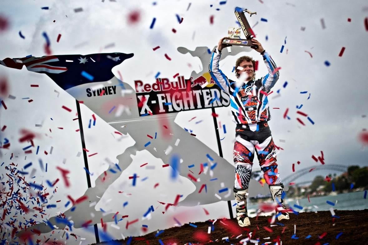 レッドブル　モトクロスDVD RED BULL X-FIGHTERS WORLD TOUR 2012 Official DVD発売