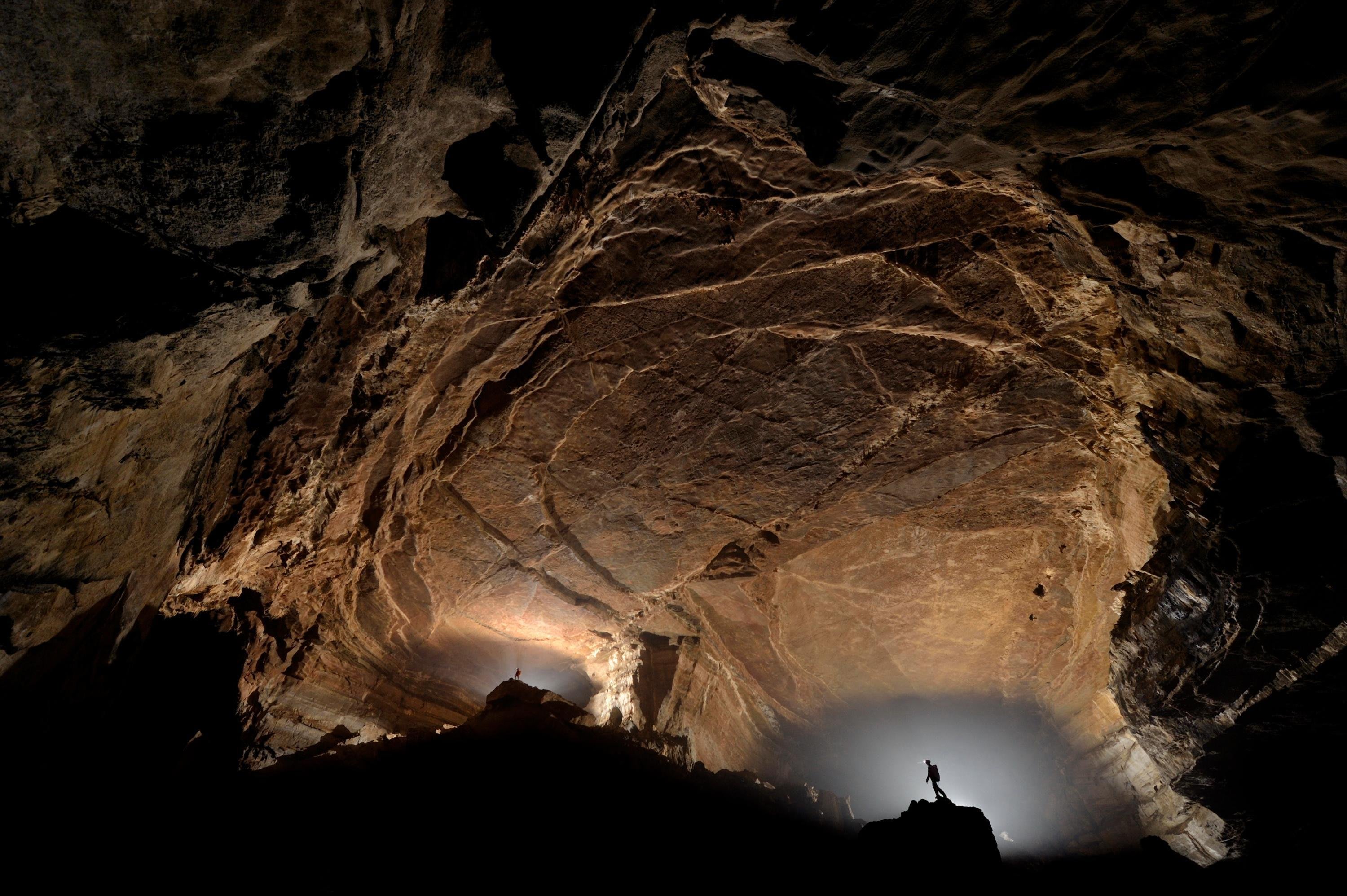 Неизведанные места. Китай пещера Эр Ван Донг. Пещера Шондонг Вьетнам. Шакуранская пещера. Пещеры Чунцин Эр Ван Донг.