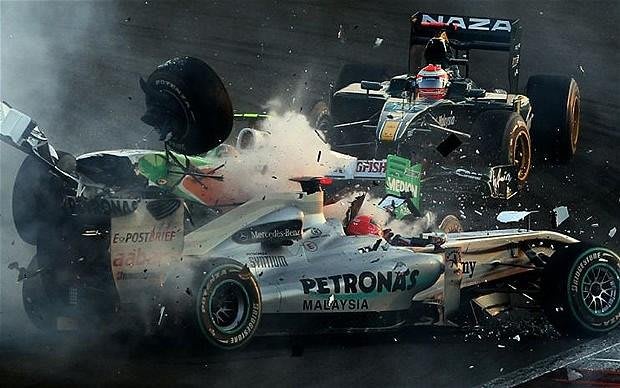 Schumacher acorda do coma