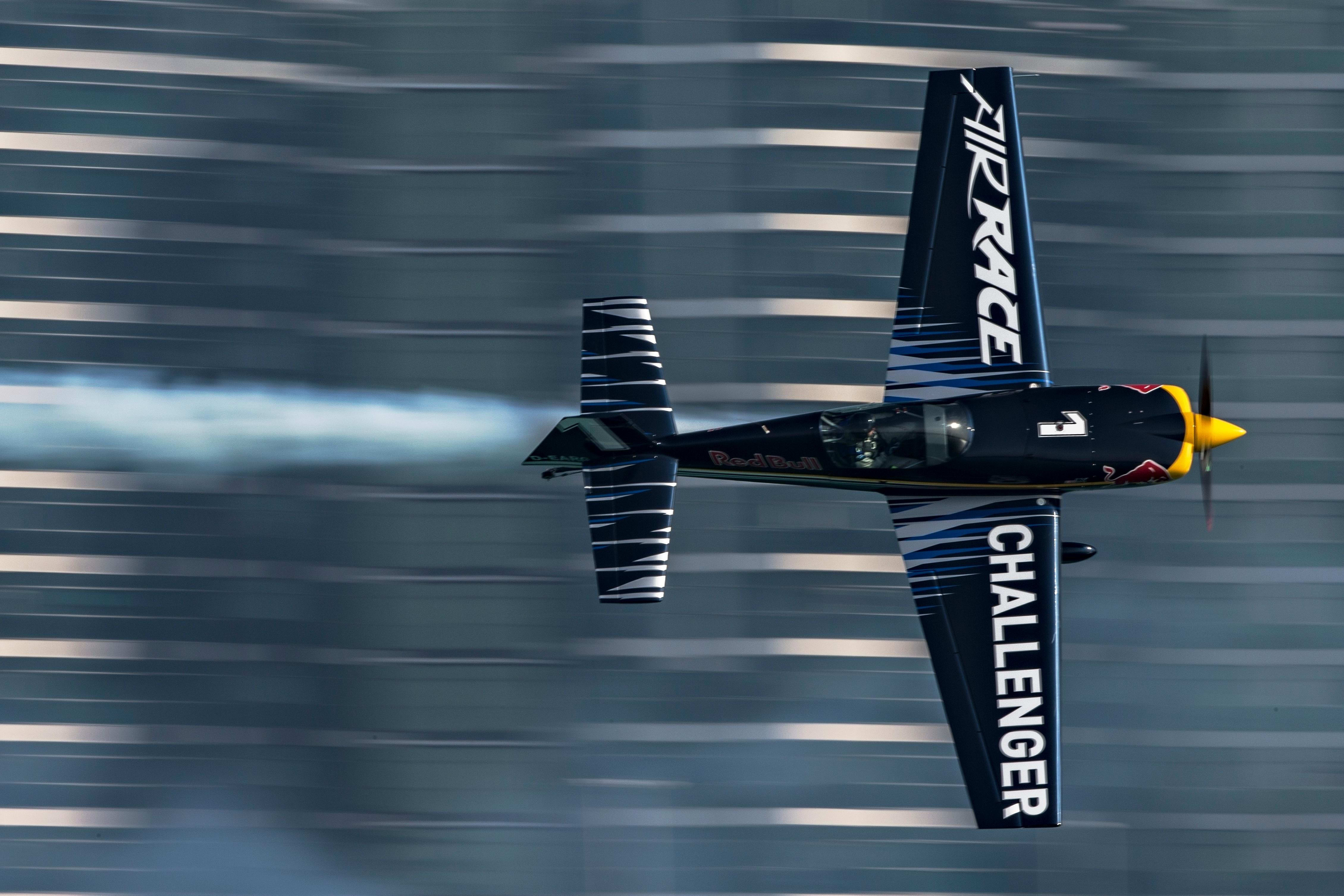 Самолеты Red Bull Air Race