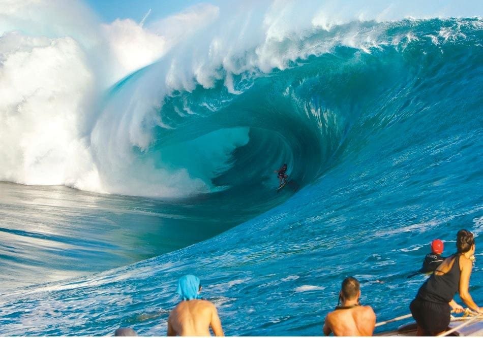 Koa Rothman Jaws Hawaiian Surfer vs Brazillian Surfer