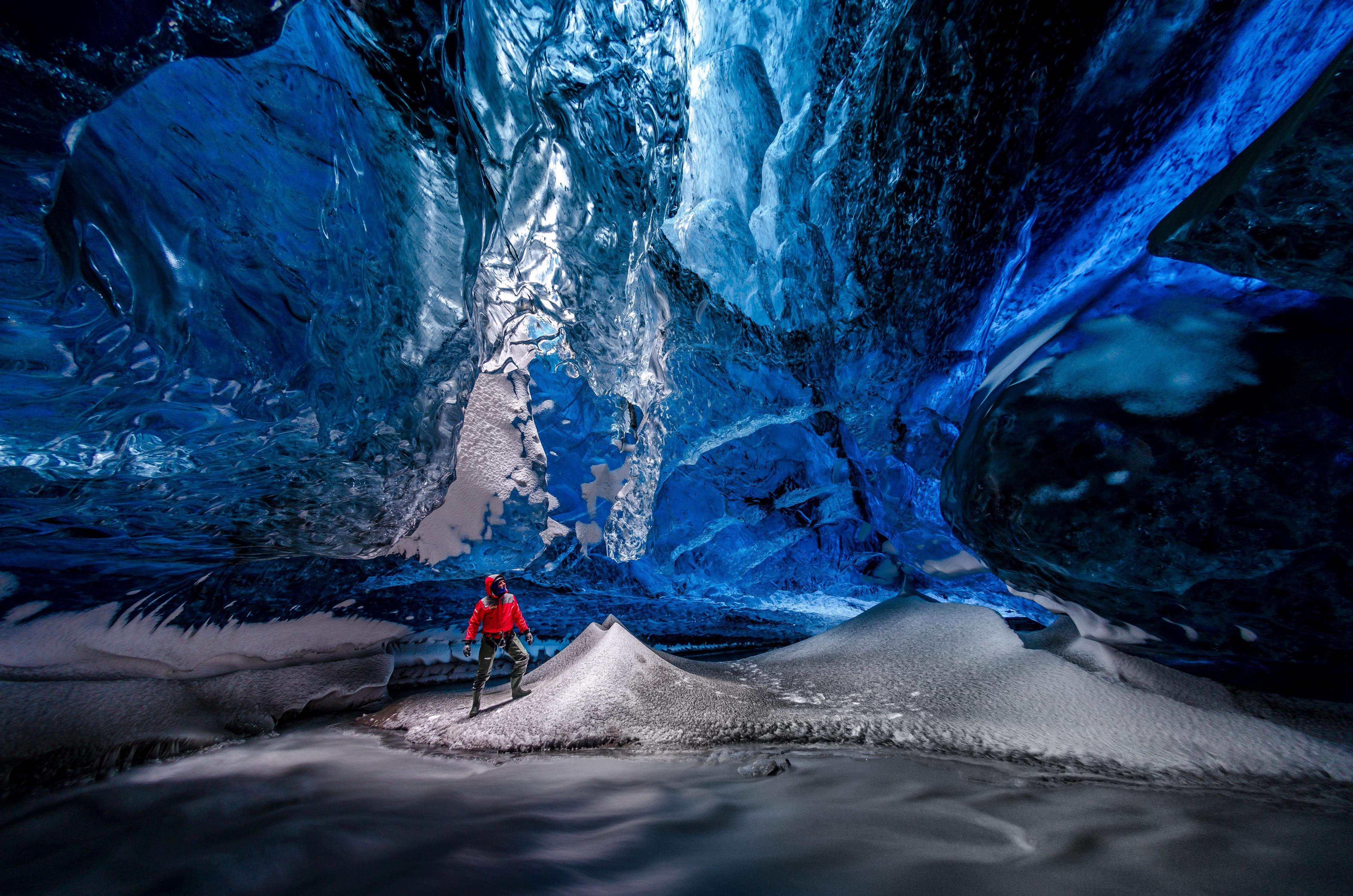 The Crystal Ice Cave's Lightroom. 