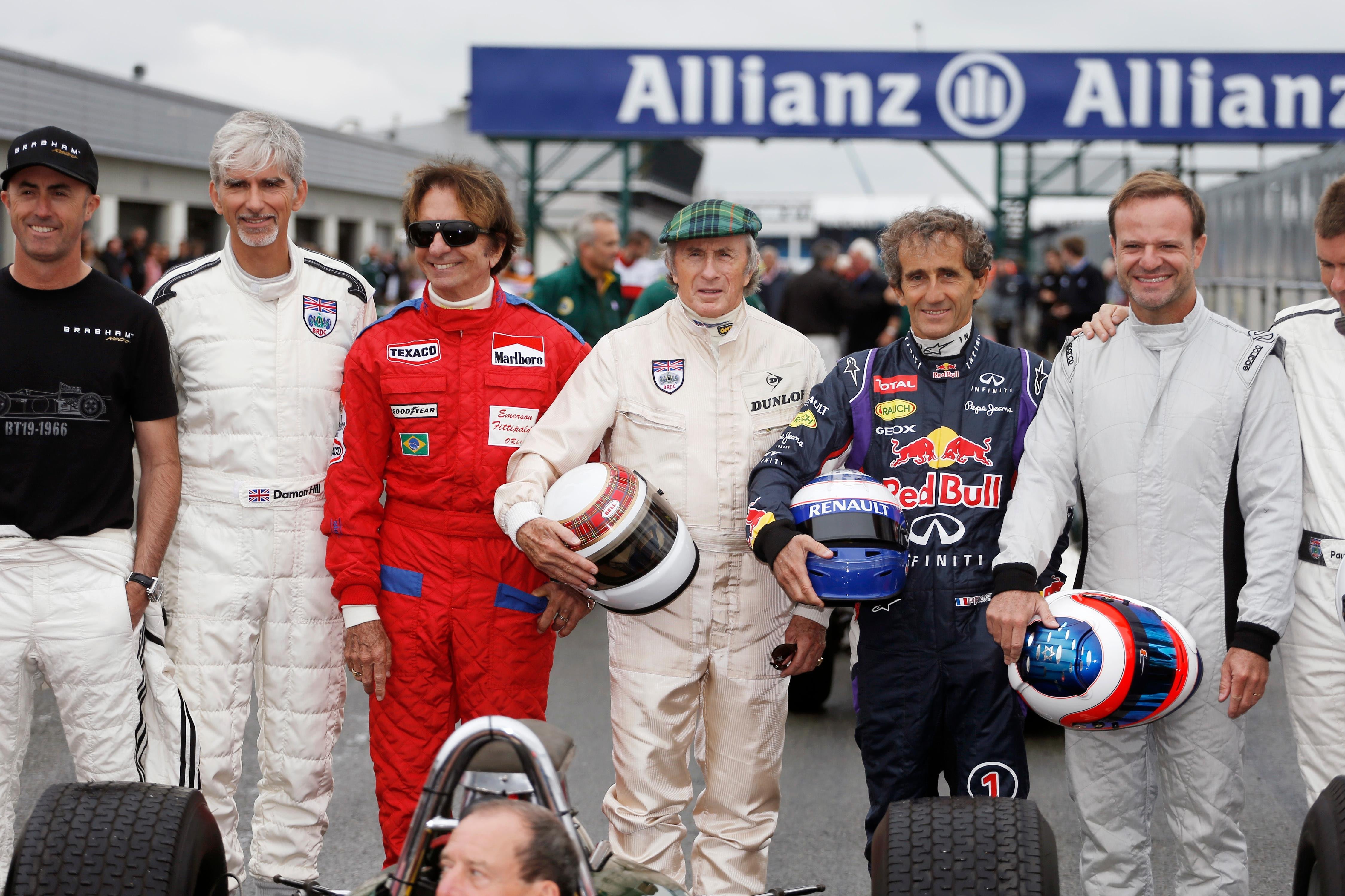 Prost prueba el Red Bull Racing RB8 en Silverstone