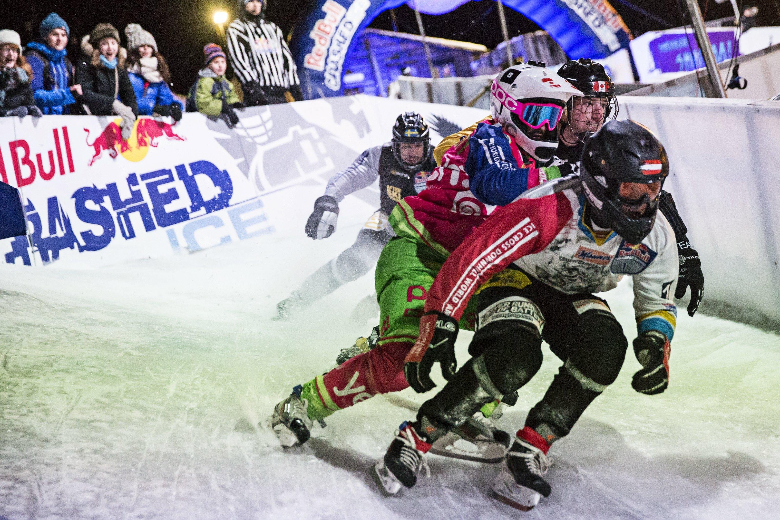 Ice crash. Айс кросс даунхилл. Red bull crashed Ice.