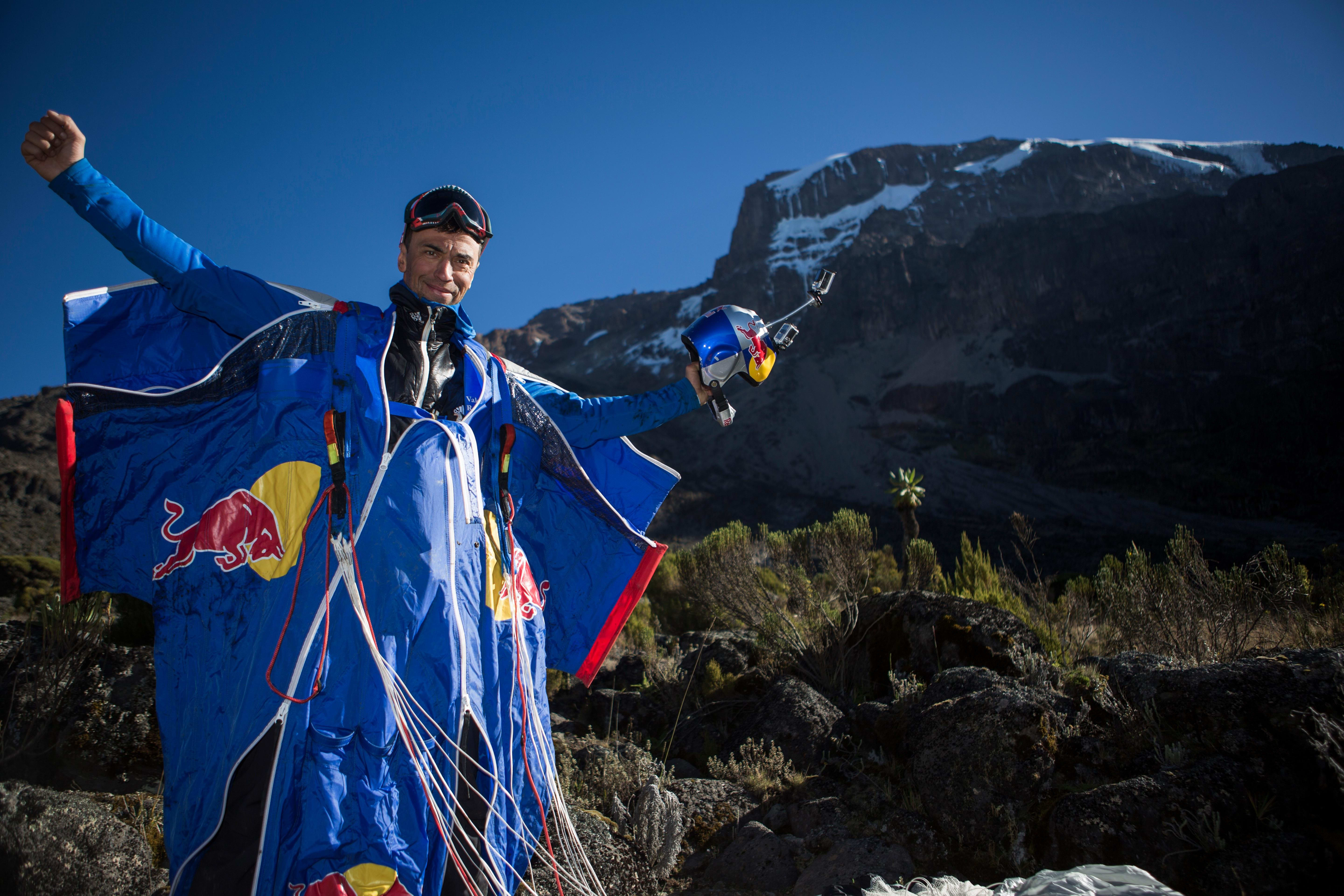 Парашютист Red bull