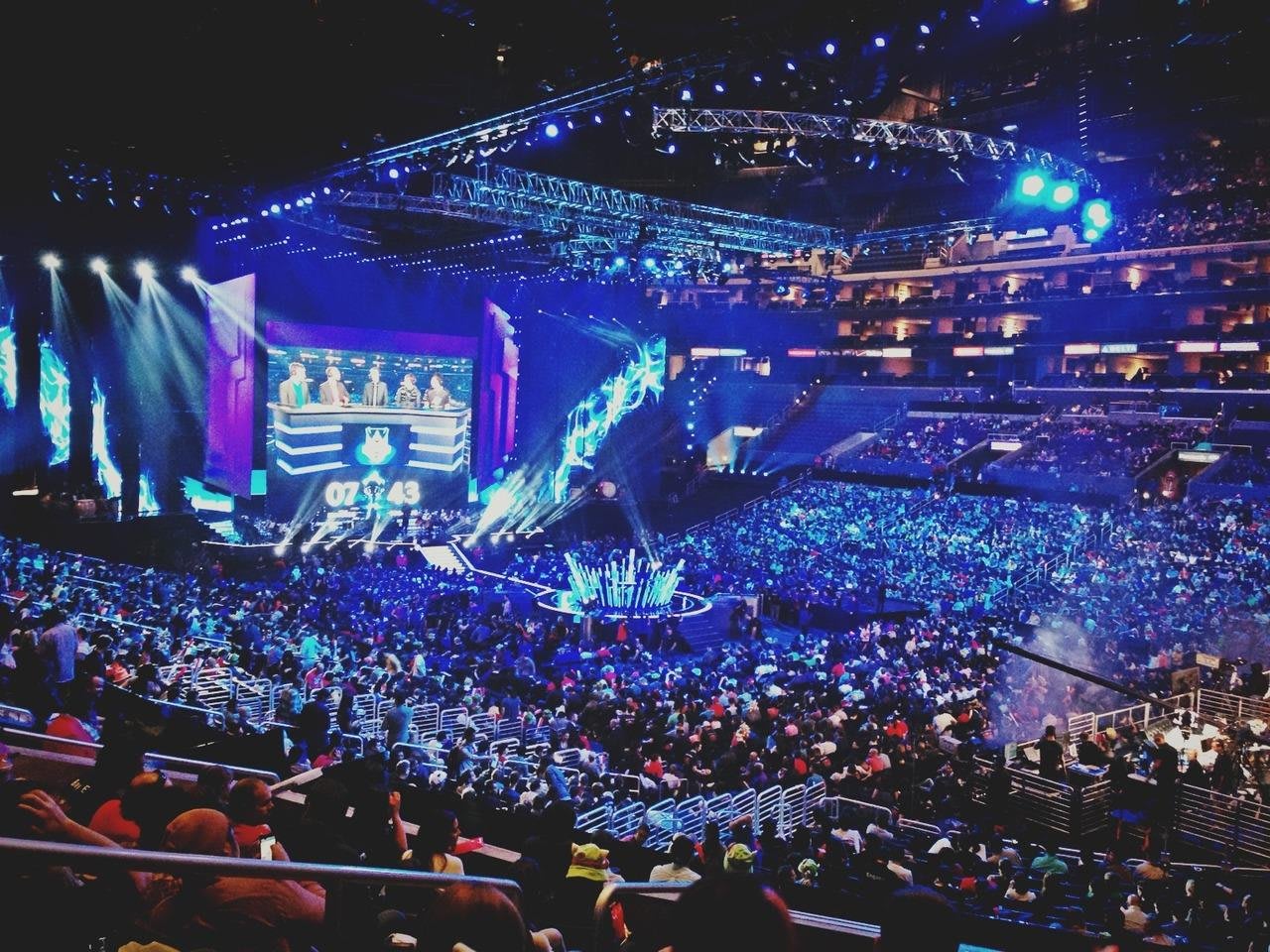 League of Legends World Championship poised to sell out 45K seat stadium -  Polygon