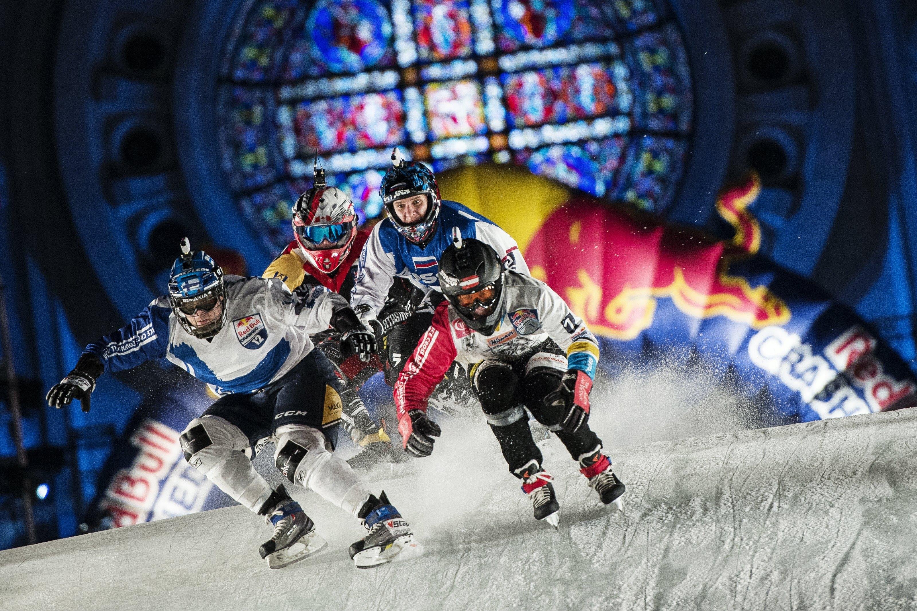 Айс кросс. Ред Булл айс кросс. Айс кросс даунхилл. Red bull crashed Ice. Red bull Ice Cross пеклама.