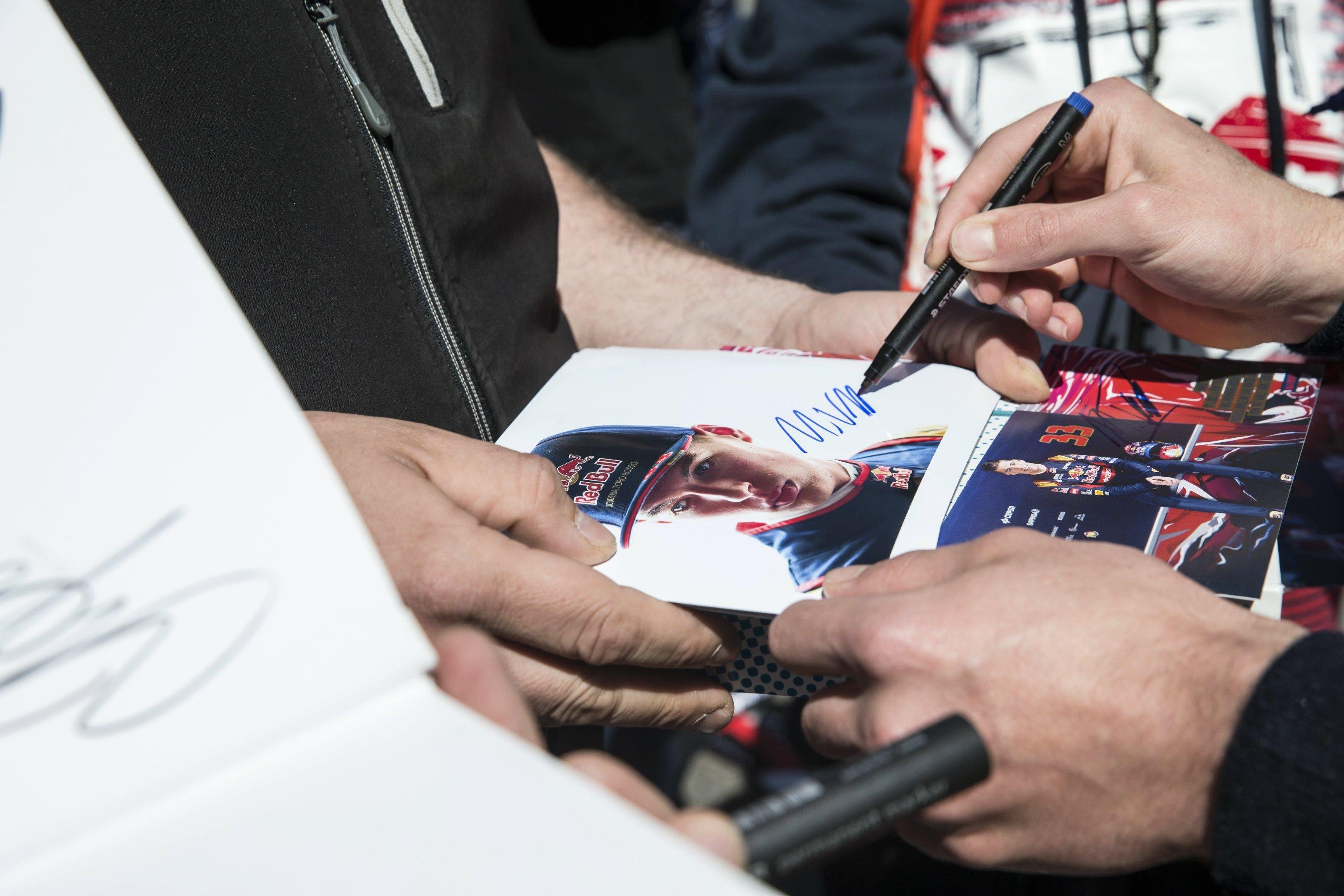 5.25 |Red Bull Kart Fightでのマックス・フェルスタッペンの 5.25 |Red Bull Kart Fightでのマックス・フェルスタッペンの