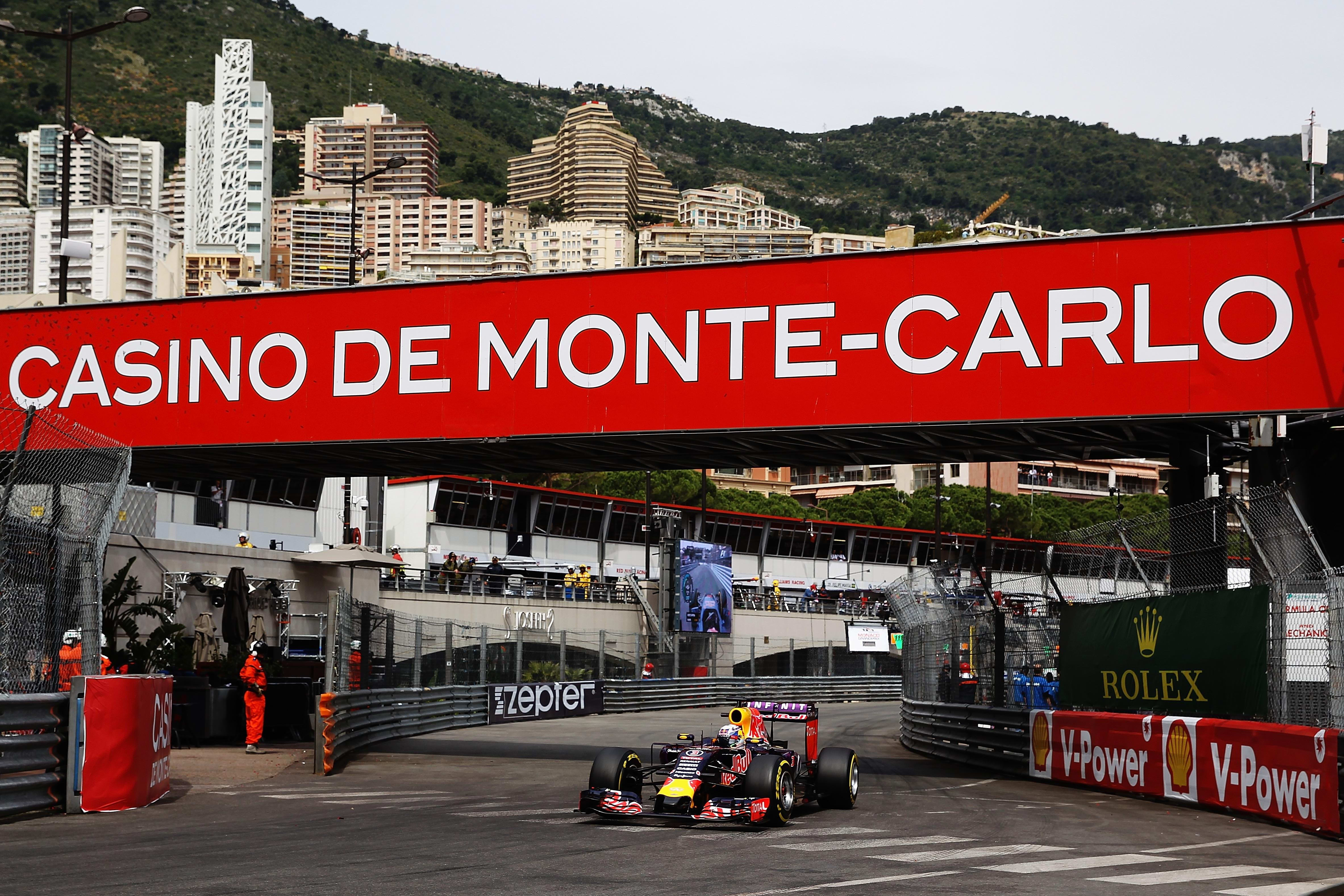 Rosberg wins third straight Monaco GP