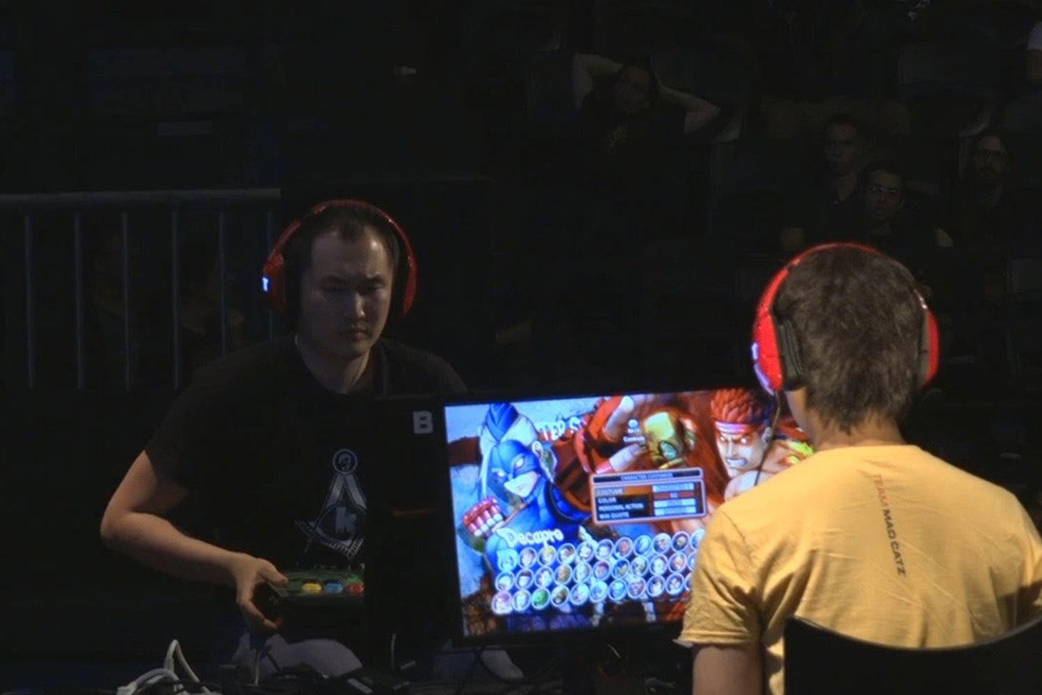 15 6 10 気絶するまでゲームする フランスのスタンフェストに弾丸旅行で行ってみた 前編