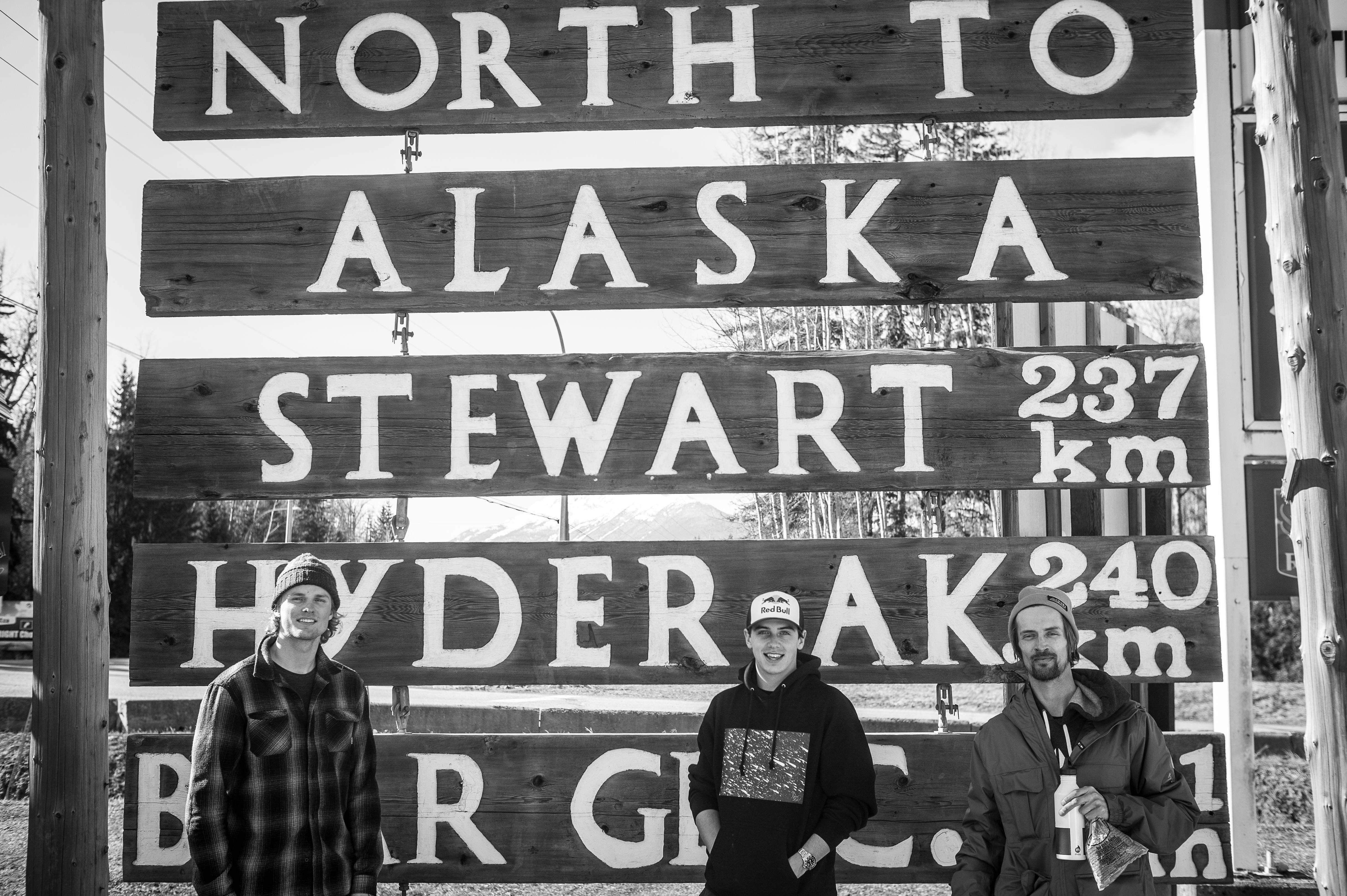 Mark McMorris & Nicolas Müller In Motion Snowboard Film