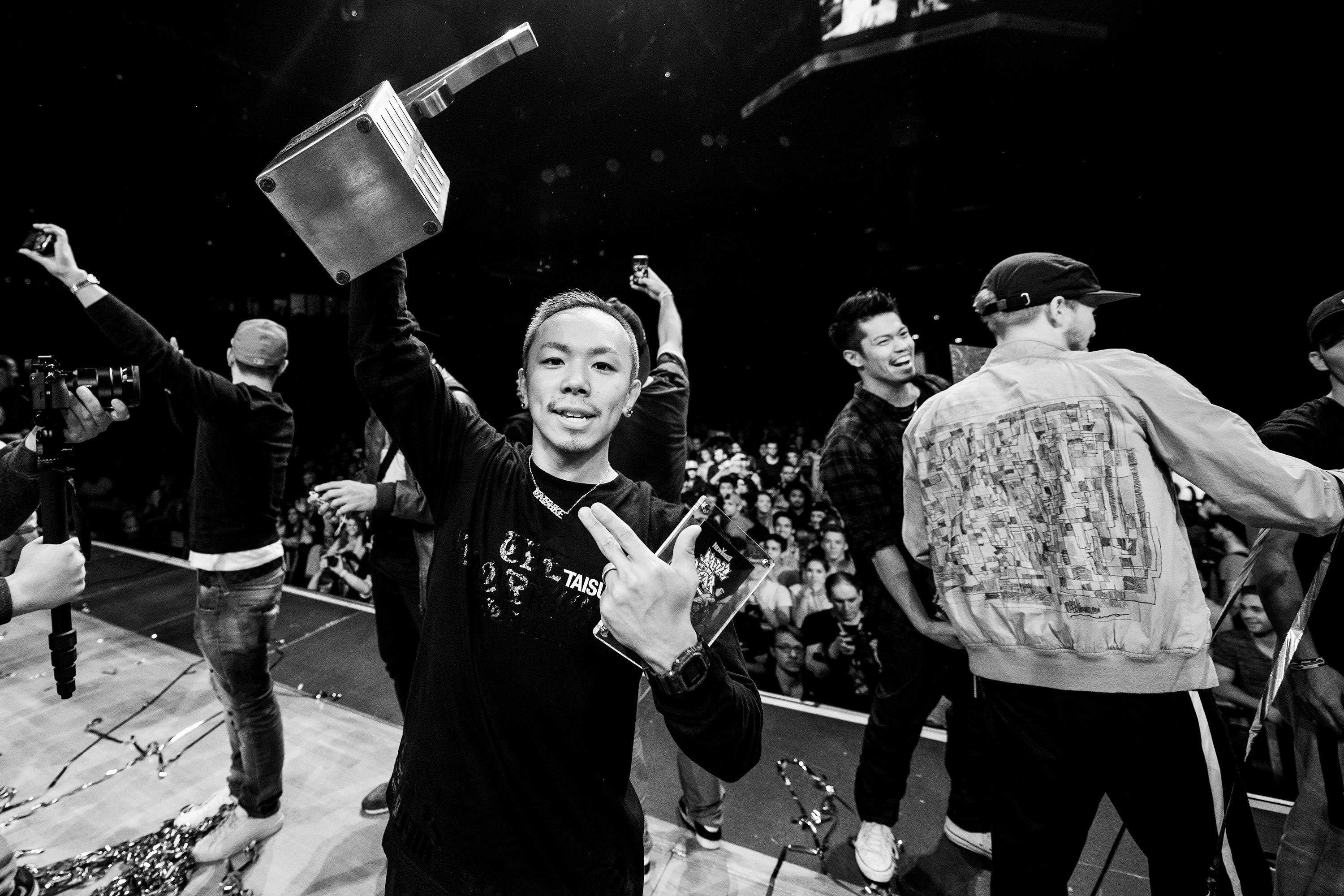 ターン・イット・ルーズ featuring TAISUKE～世界最高峰 ブレイ… B-Boy Taisuke's BEST moments | 10 YEARS of Red Bull BC One