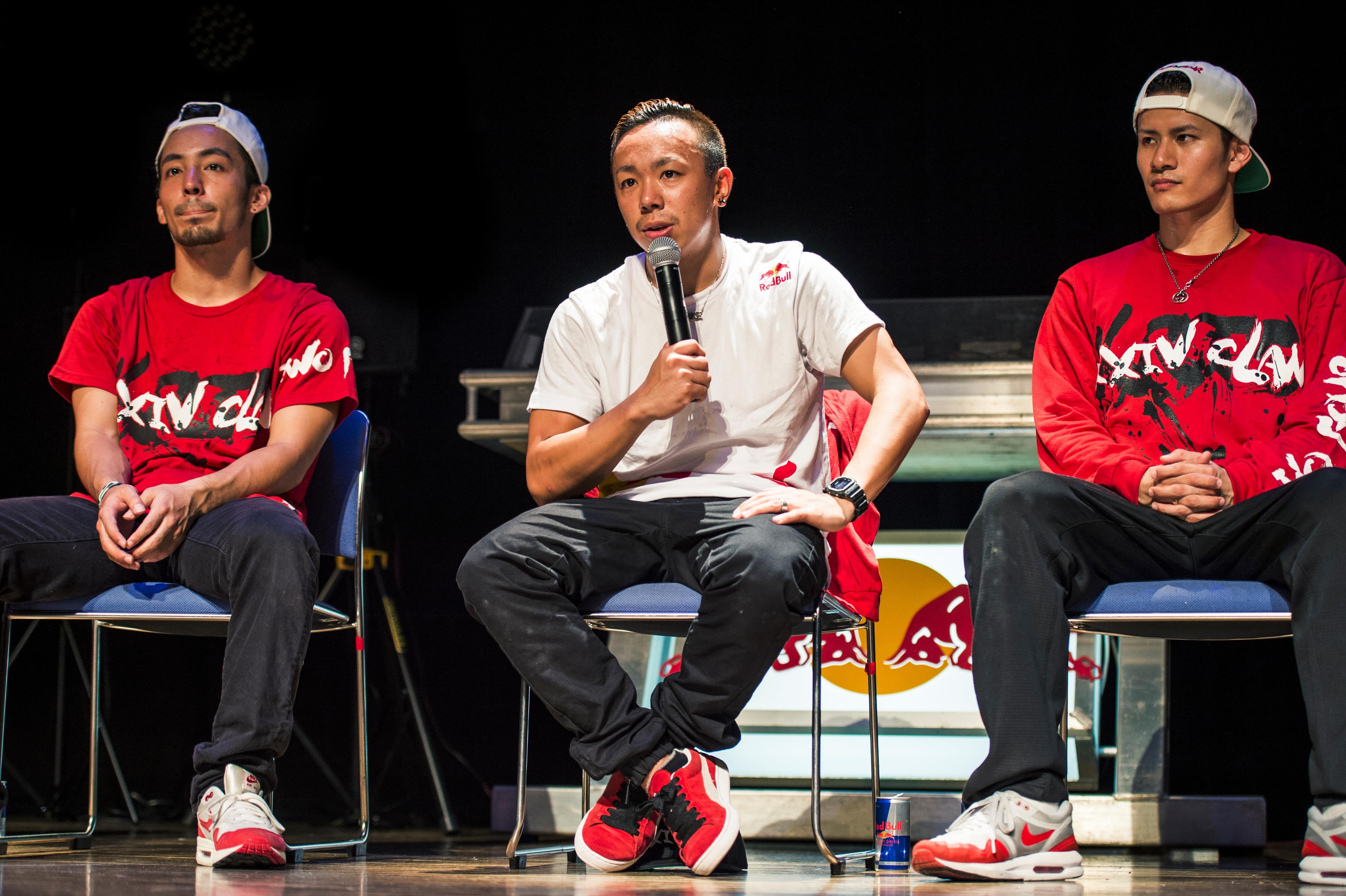 2015.11.11 | Taisukeが故郷・佐世保で世界一獲得を報告 | B-BOY