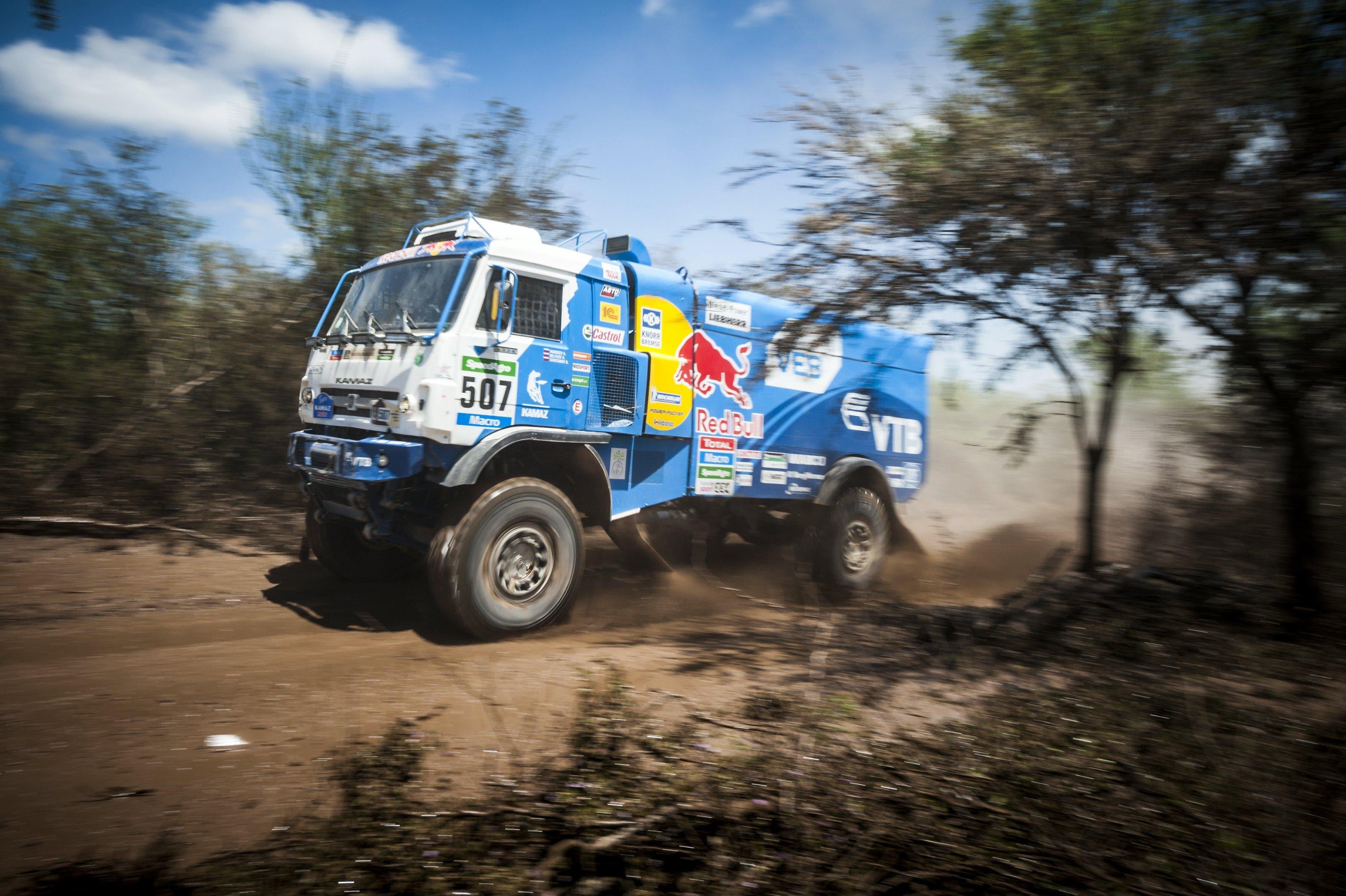 Descubre a los reyes de los camiones del Dakar: Kamaz