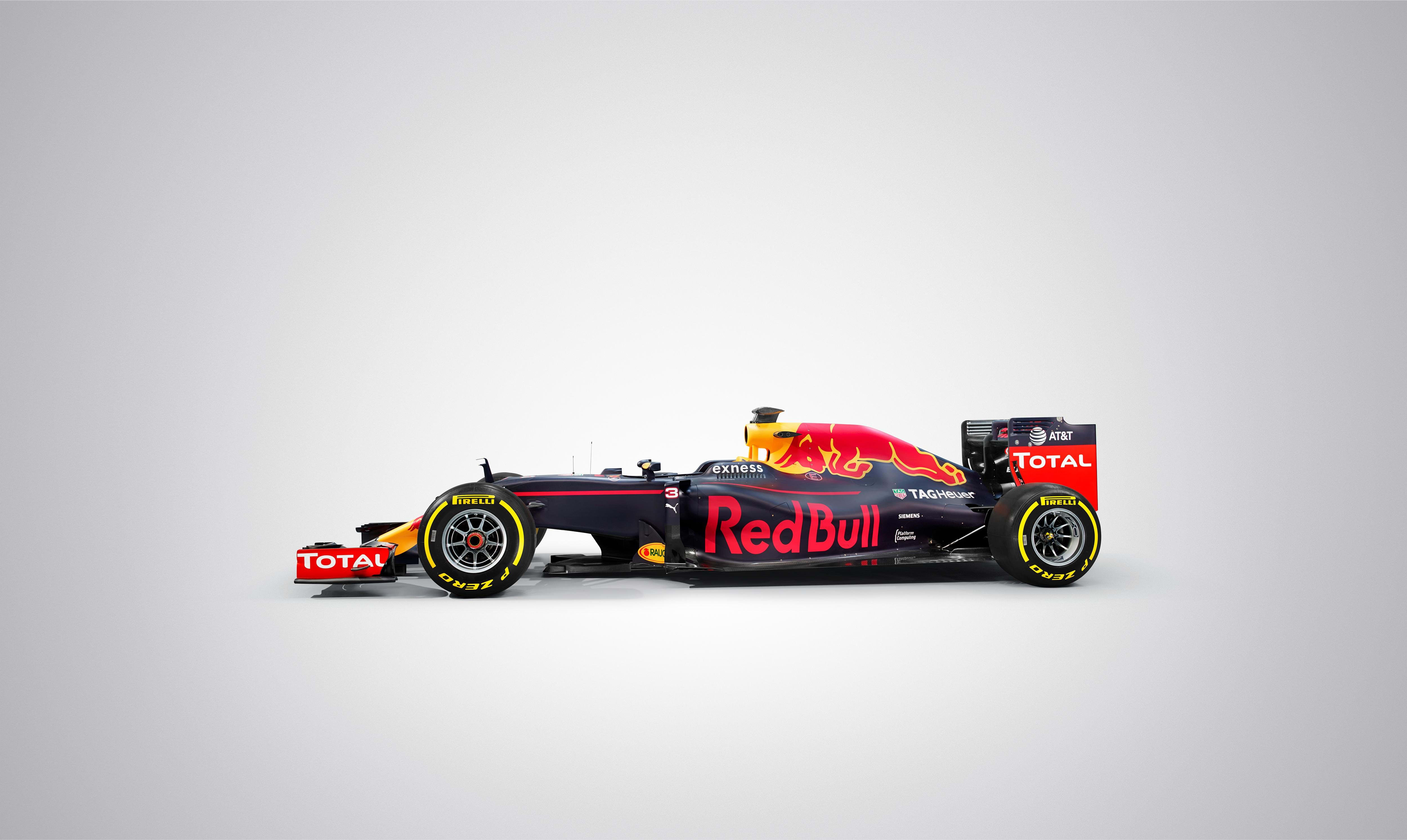 2016 F1 cars revealed