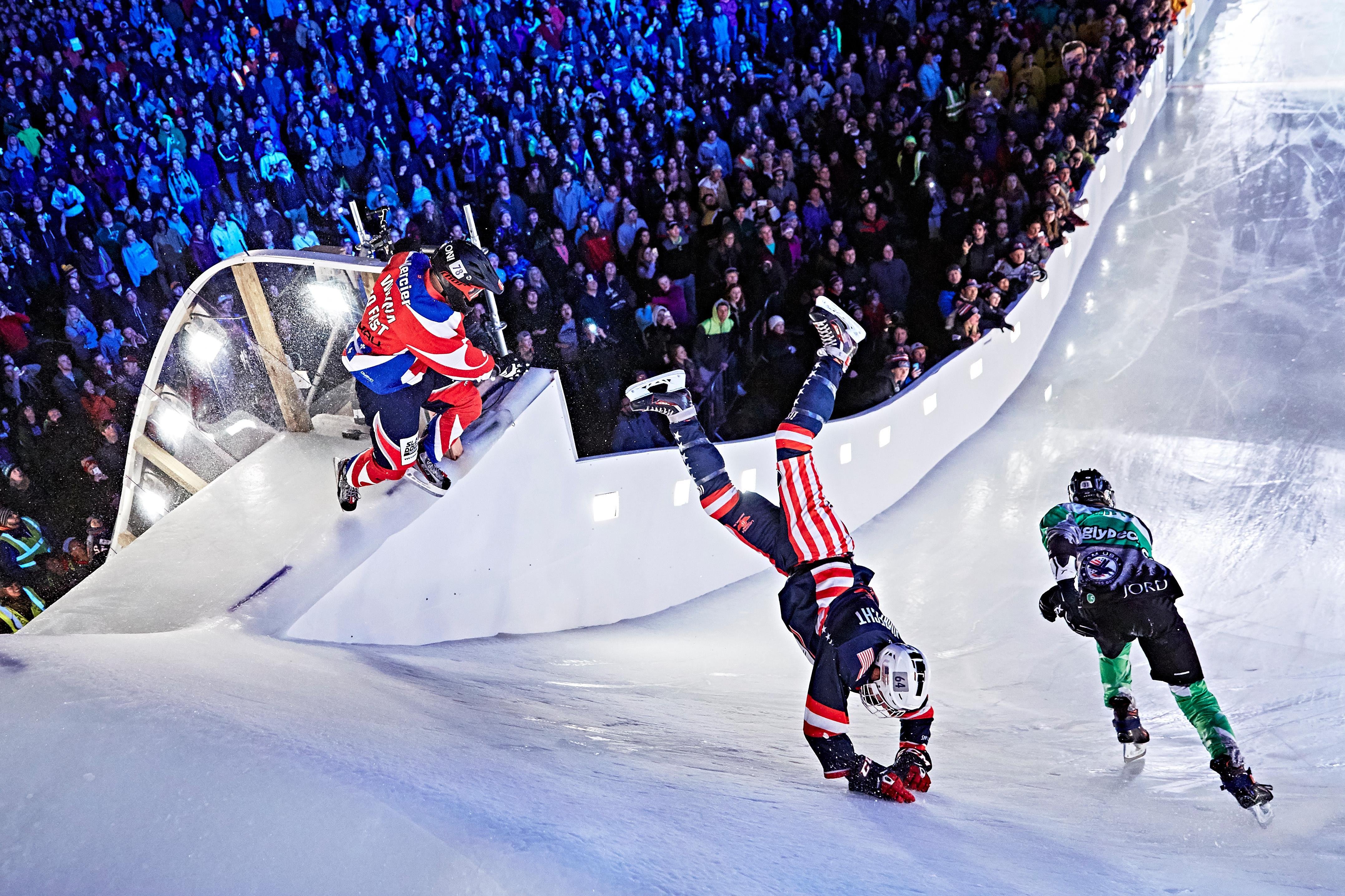 Ice course. Ice Cross Downhill. Red bull Ice Cross. Red bull crashed Ice. Скоростной спуск на коньках.