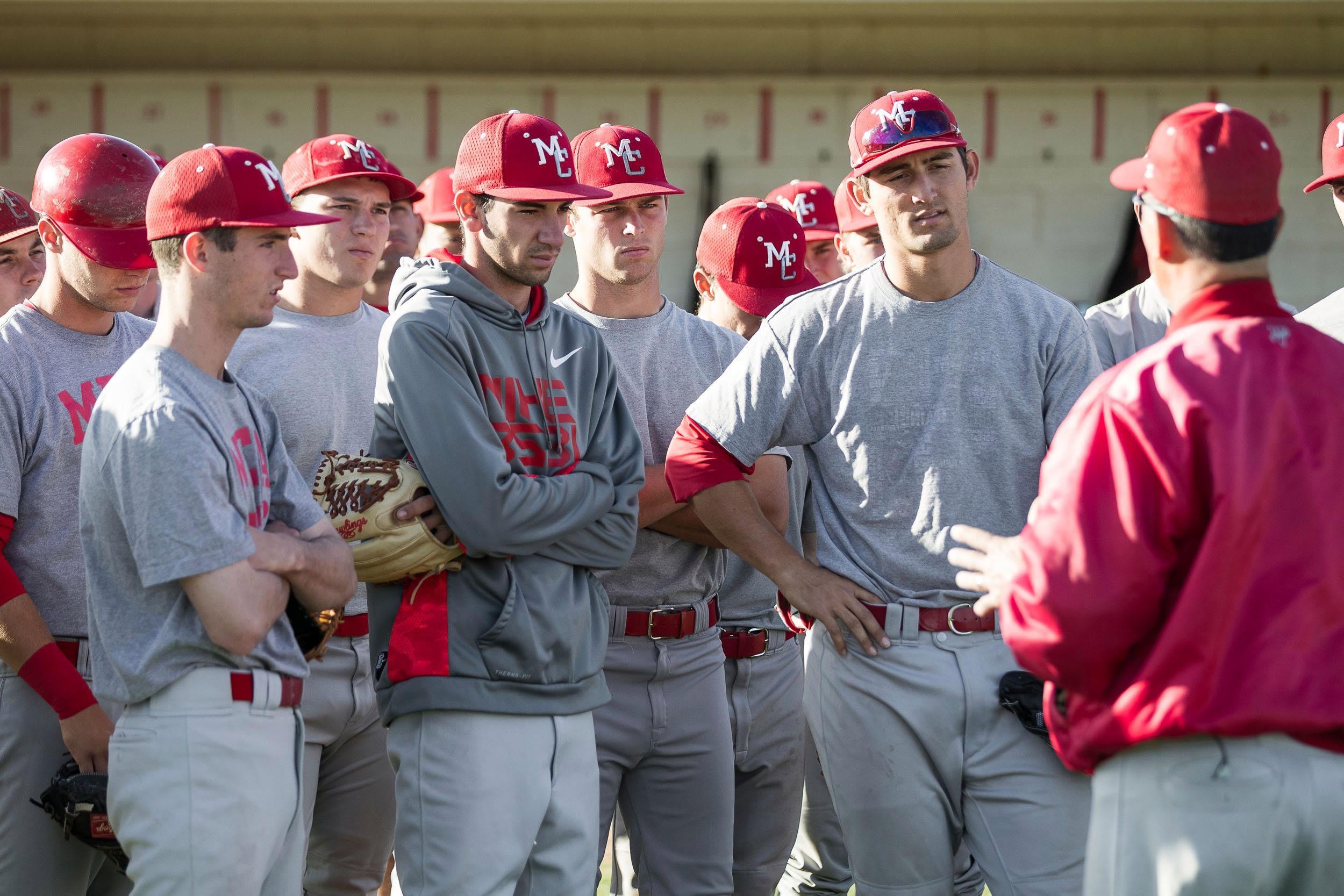 Kris Bryant poses as Mesa Community College transfer