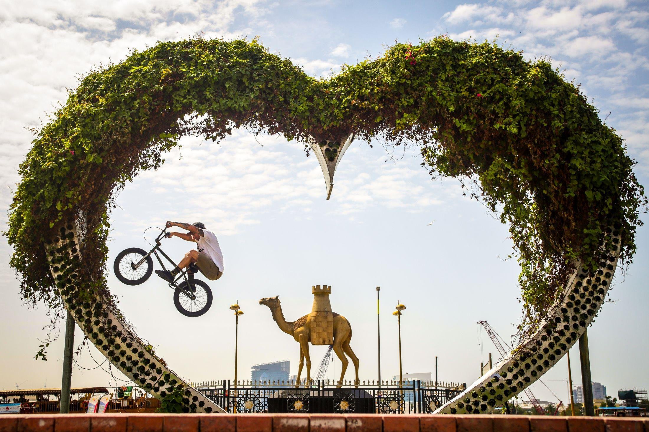 Entdecke das BMXParadies Dubai mit Panos Manaras