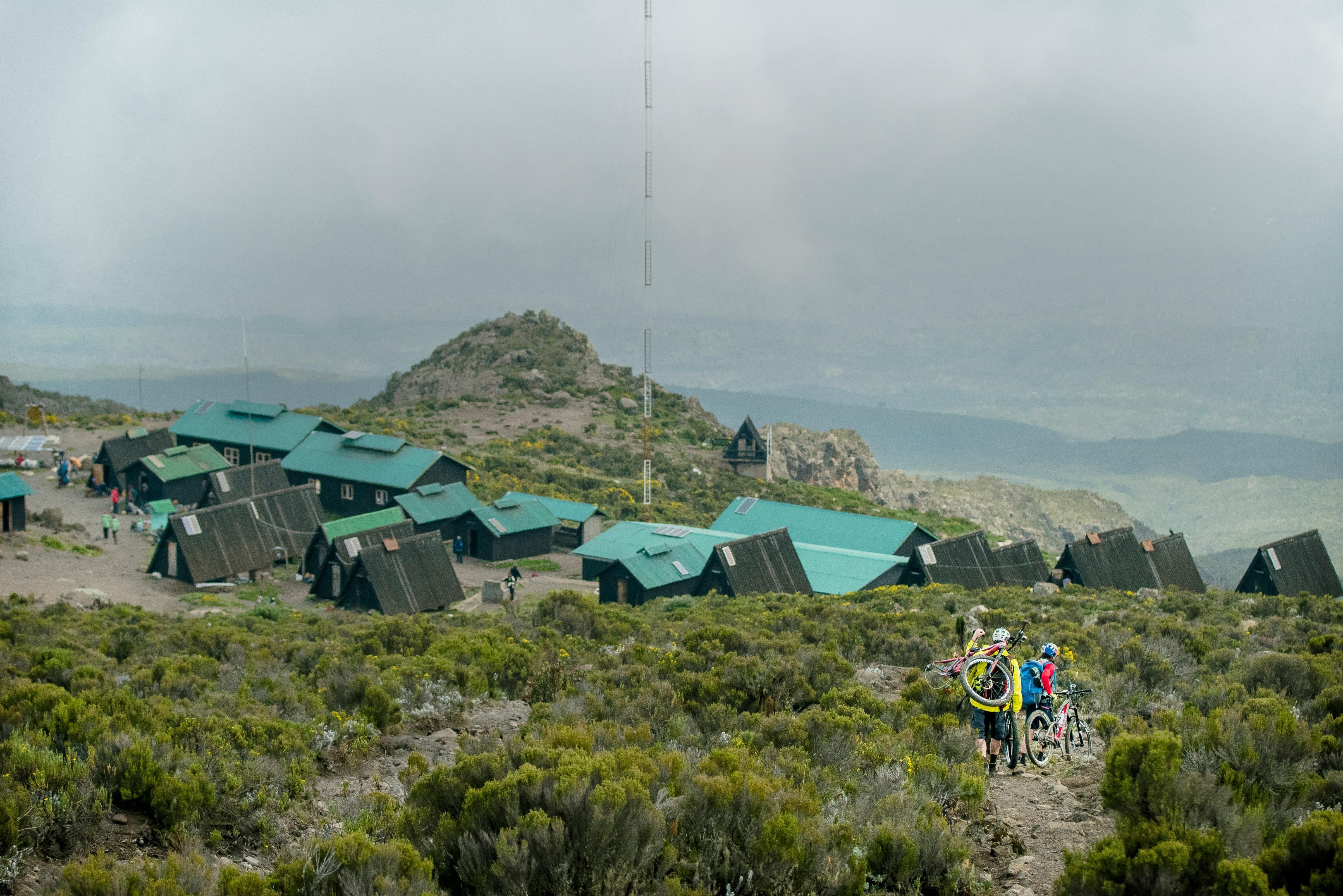 richard crane 自転車でキリマンジャロ登頂
