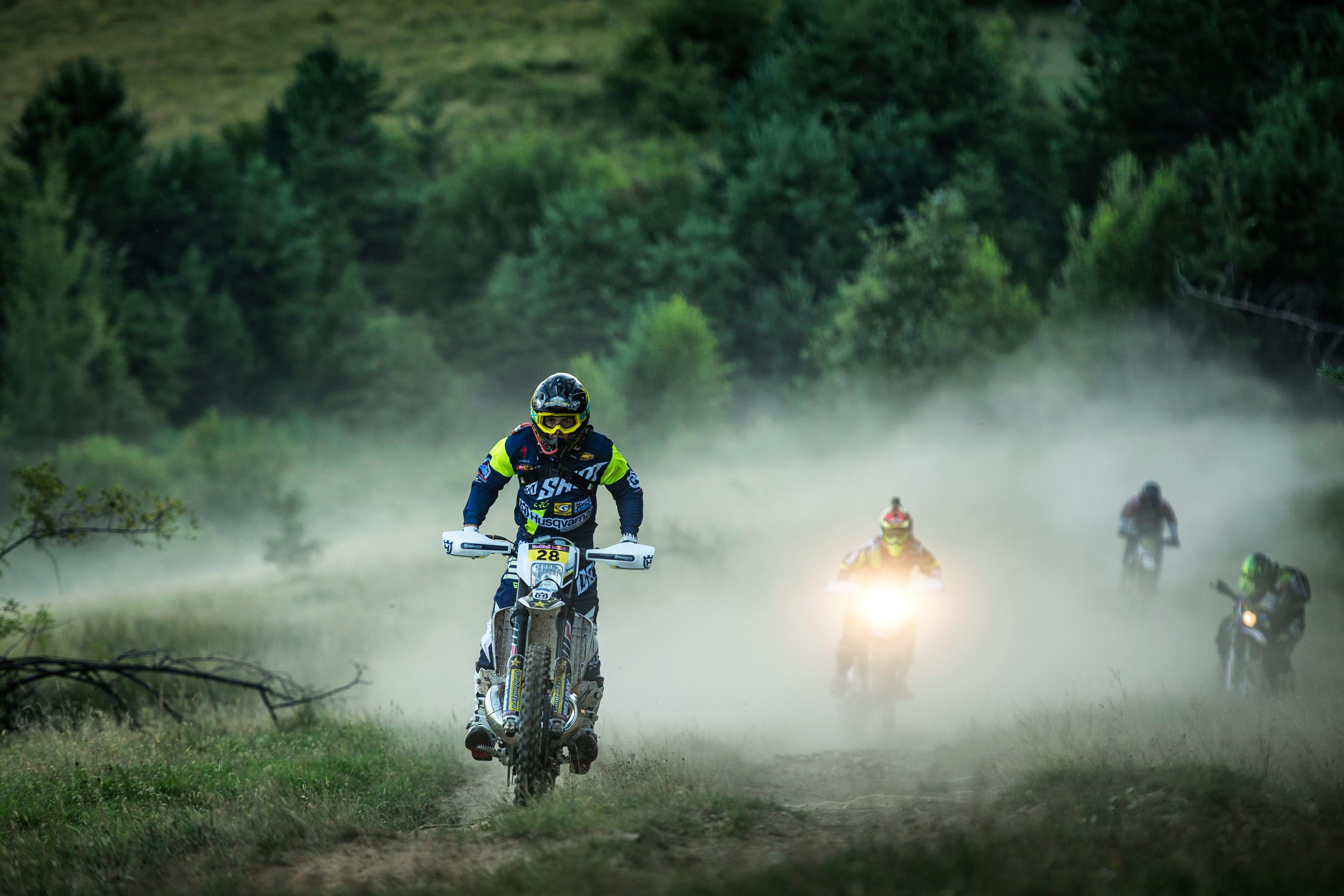 Enduro питбайк ред Булл