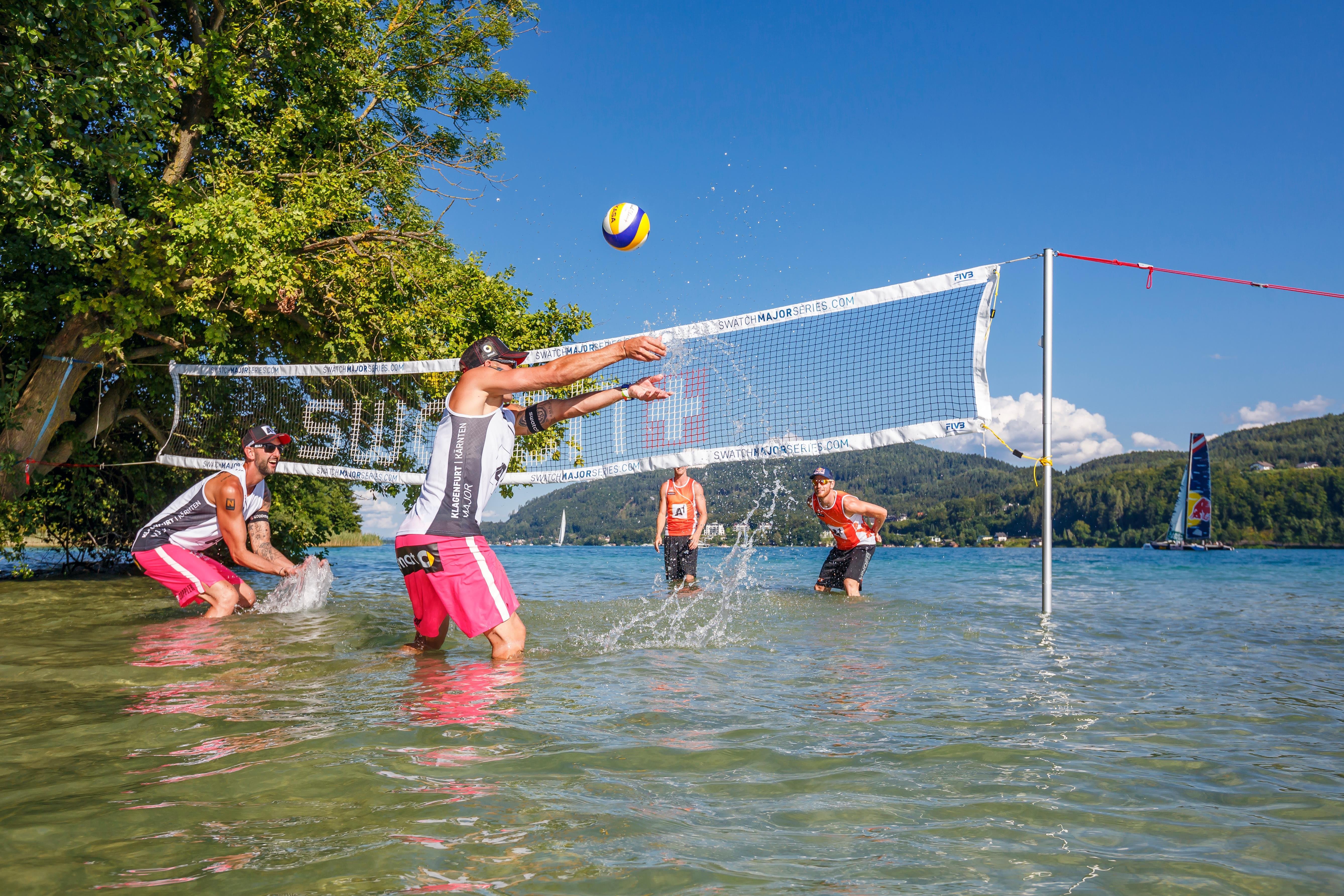 Beginner's Guide to Beach Volleyball