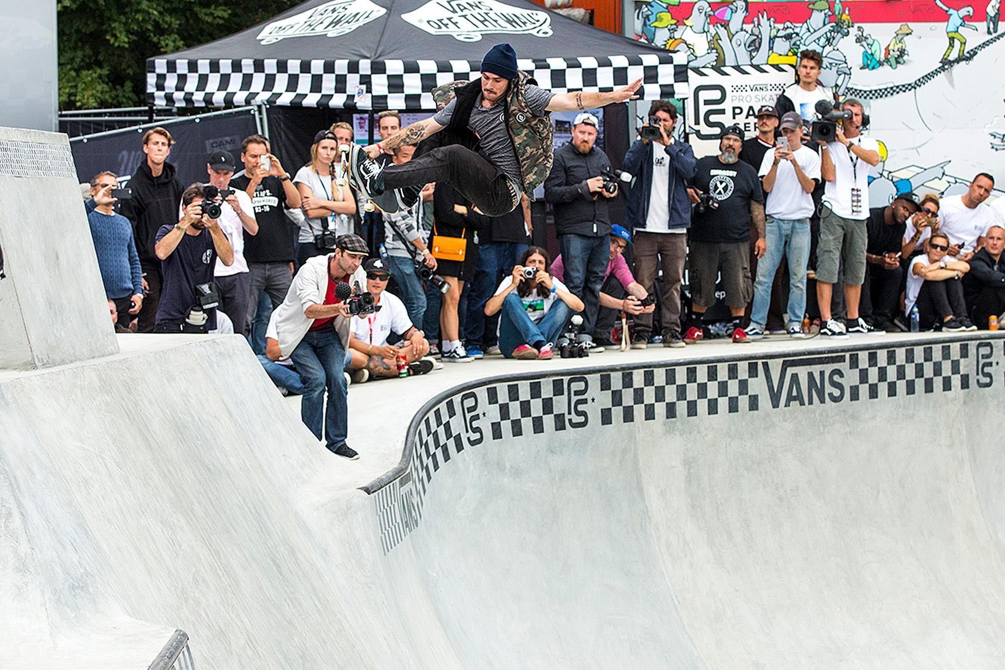 Pedro Barros é vice no Vans Park Series World Champions