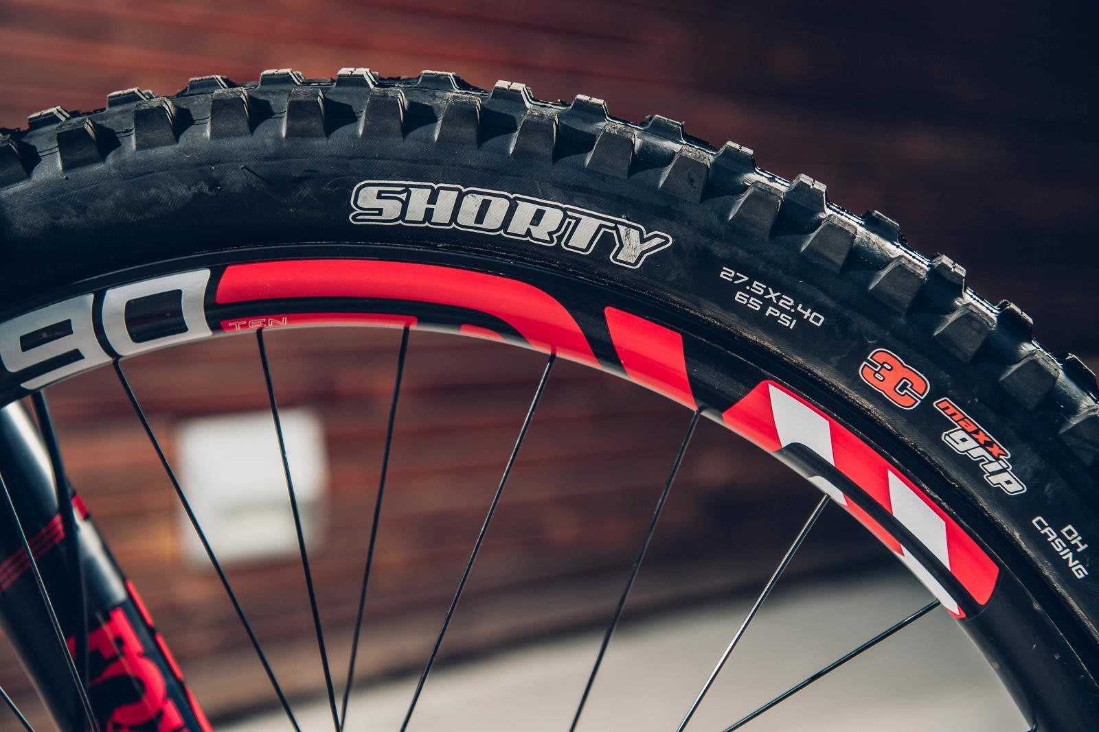 Mtb discount snow tyres