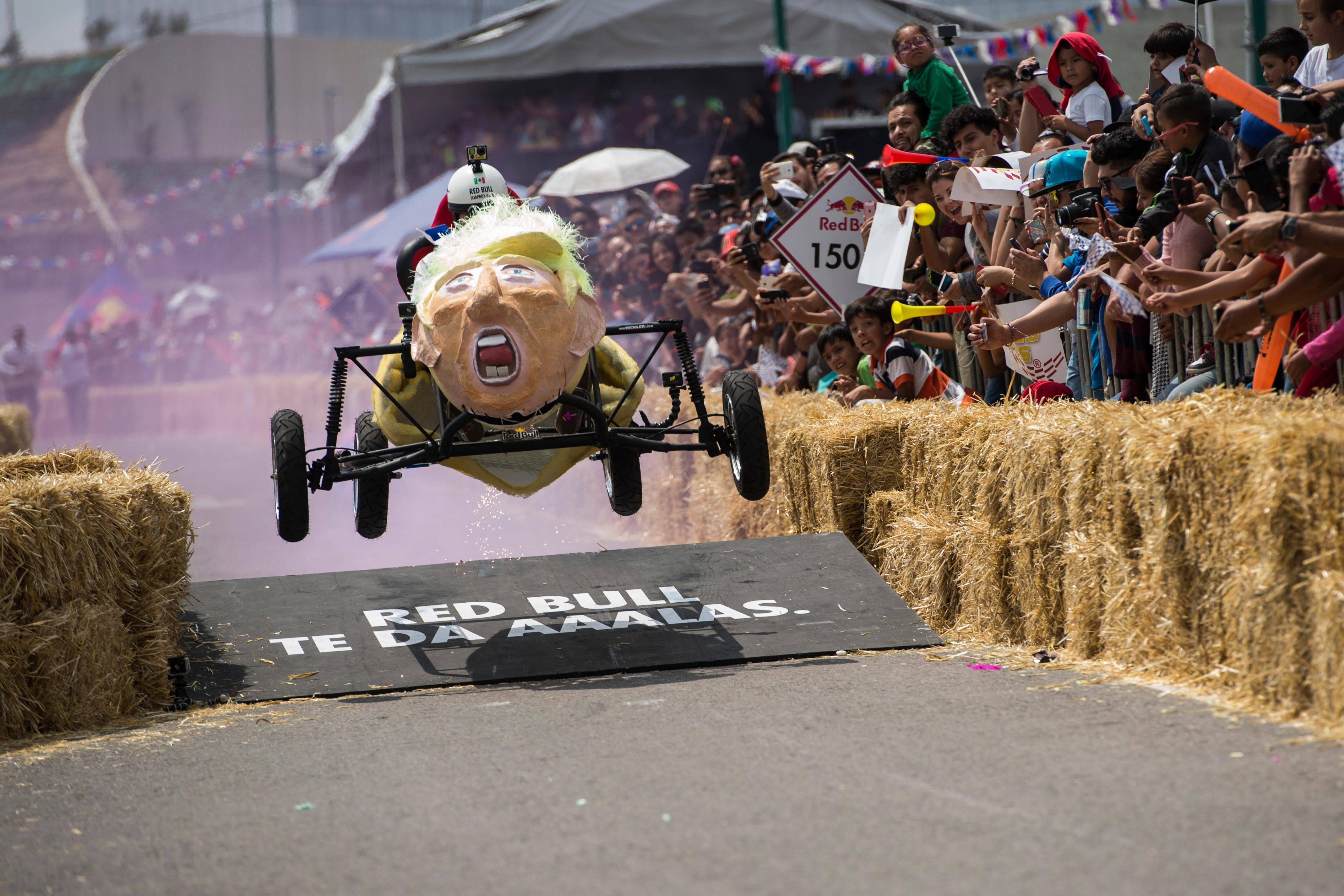 Red Bull Soapbox Race prendió Atizapán