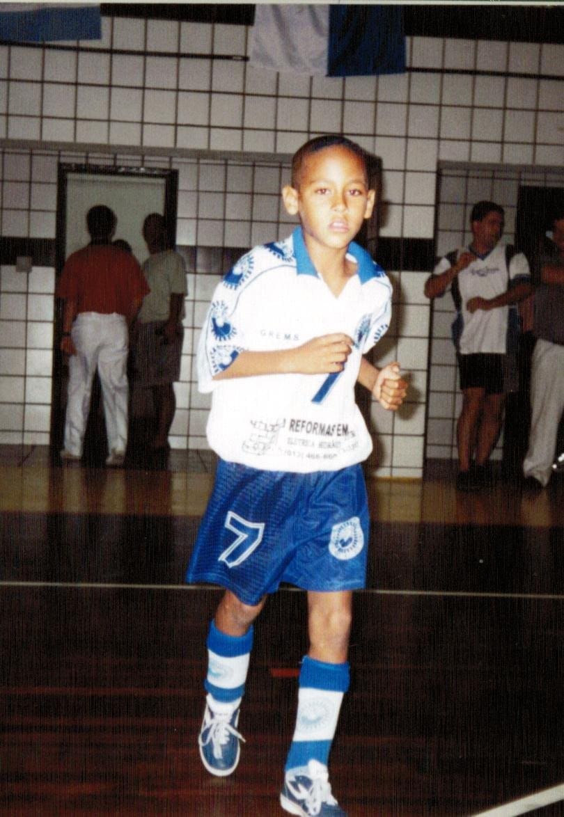 Onde foi a infância de Neymar?