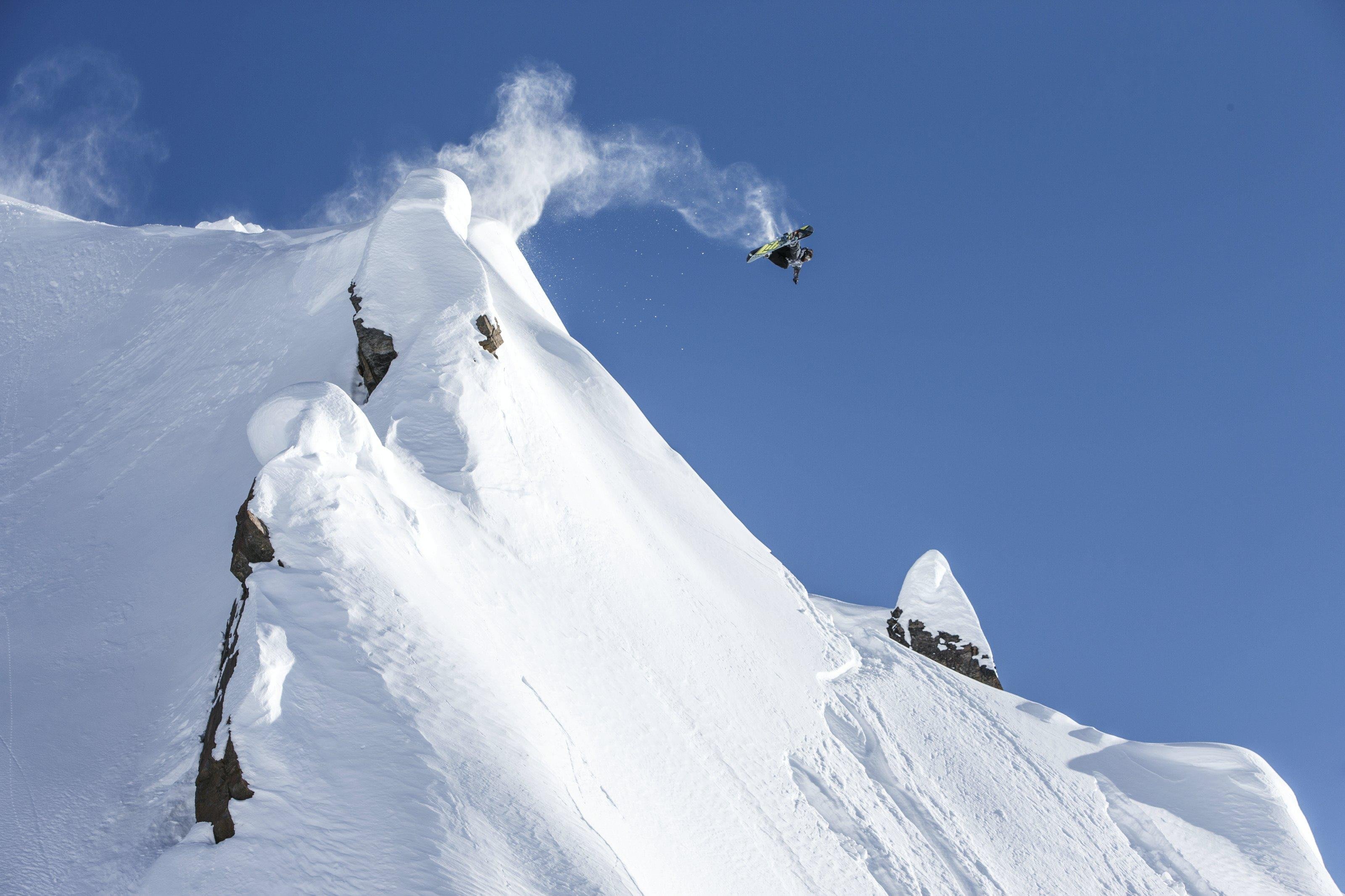 Сноуборд фрирайд Red bull