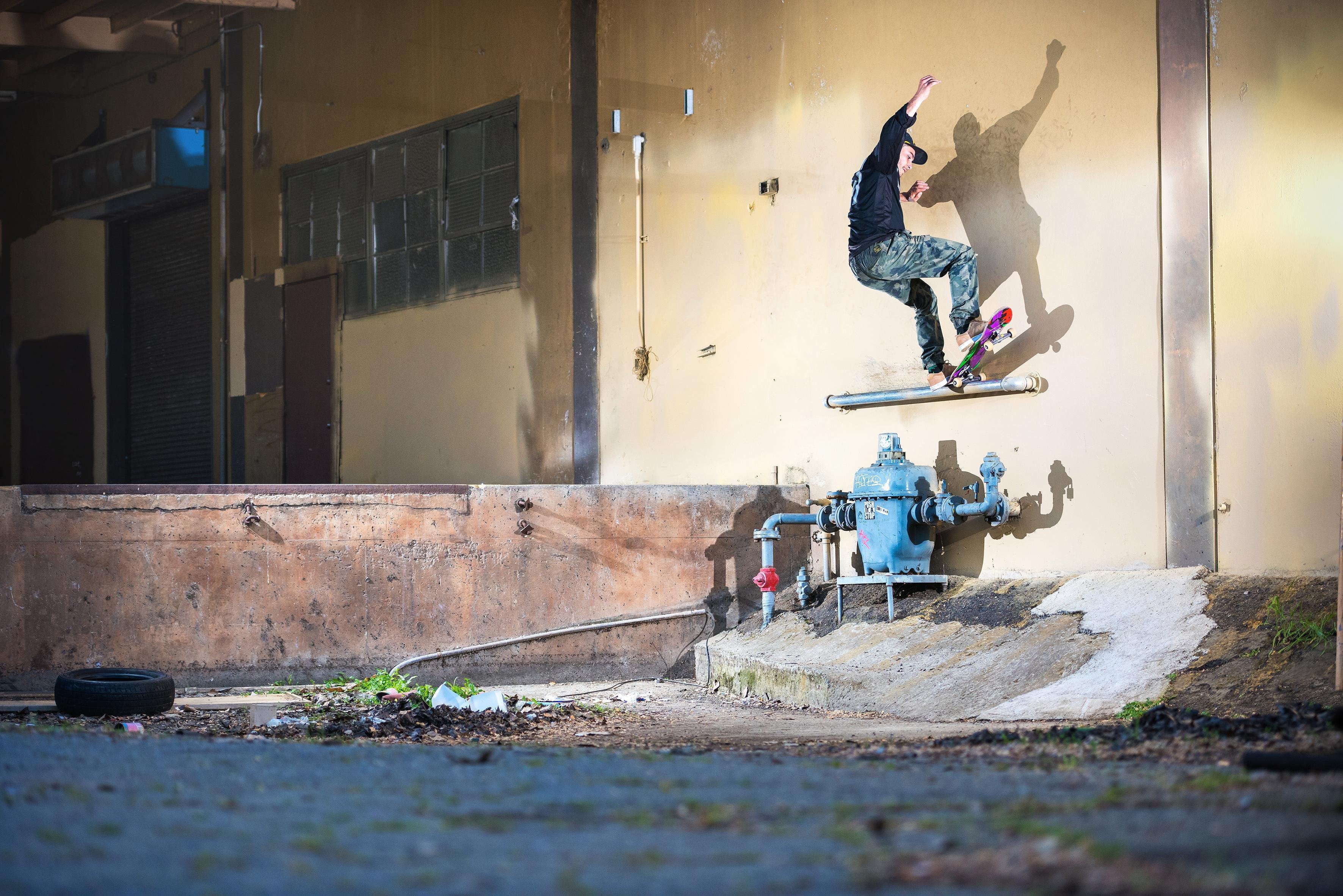16 11 4 Red Bull Tvでlrgの最新スケートエディットをチェック