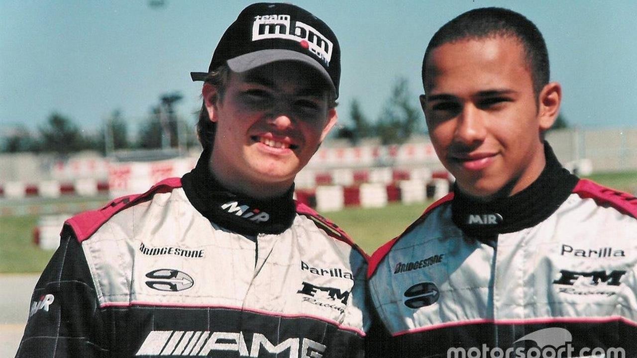 O que aconteceu entre Hamilton e Rosberg?