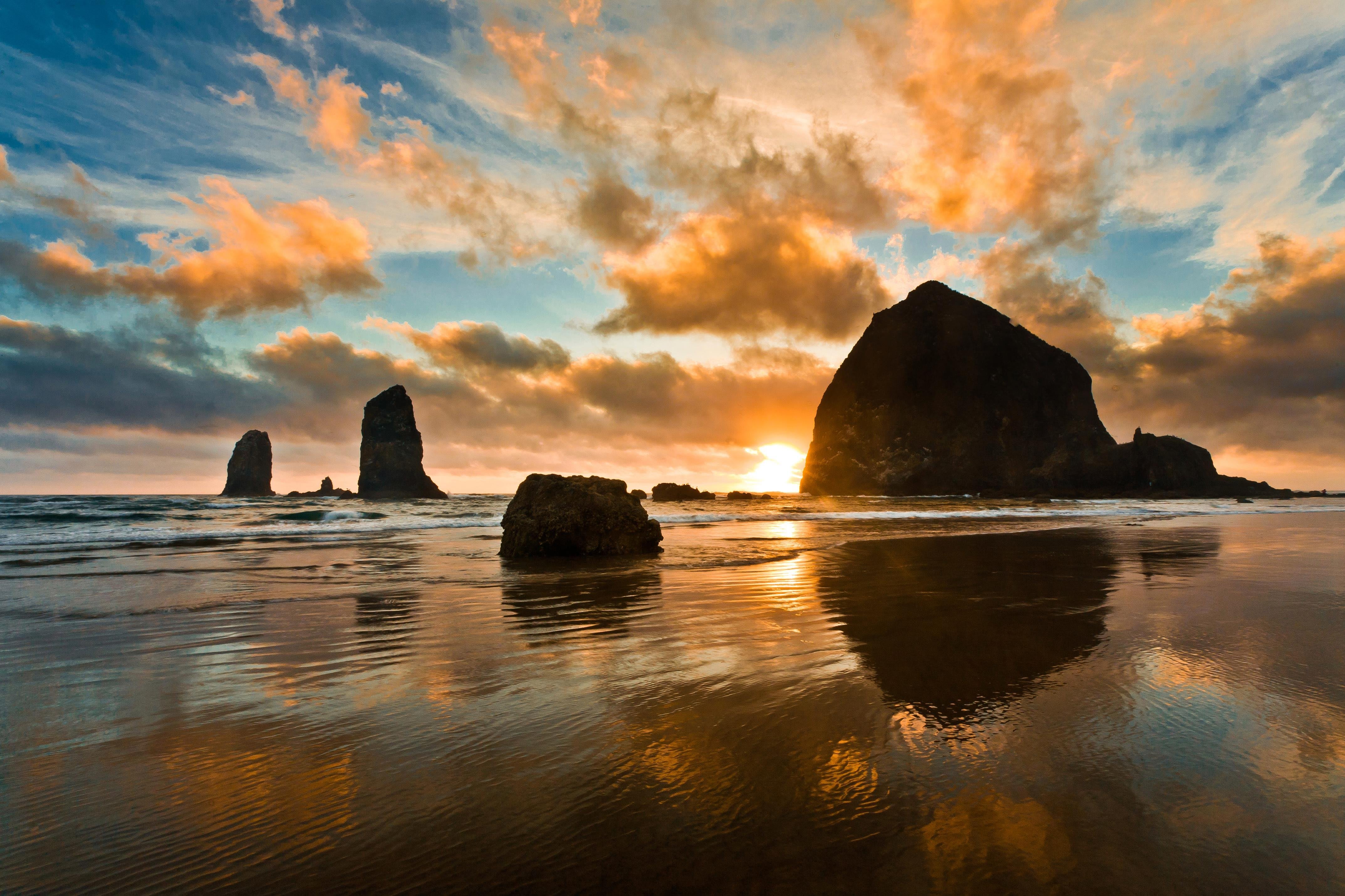 Best Oregon Coast Vacation Rentals: Seaside, Cannon Beach - q6s2nmn