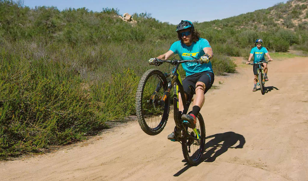 🤩Tipos de cascos de MTB (bicicleta de montaña): trail, all mountain,  enduro, descenso. ¿Cuál elegir? 