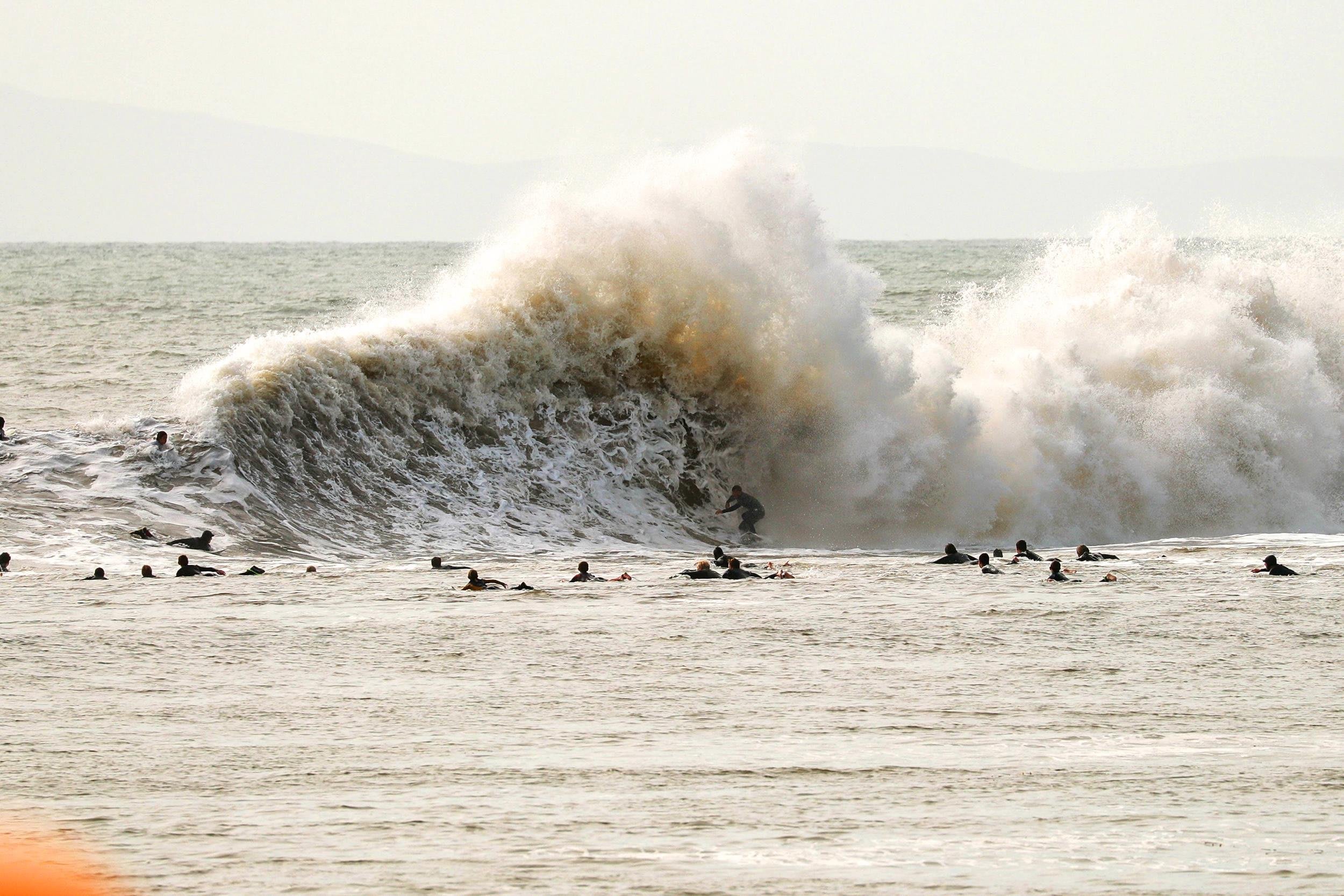 カリフォルニアのモンスター・バックウォッシュ！ | Surding