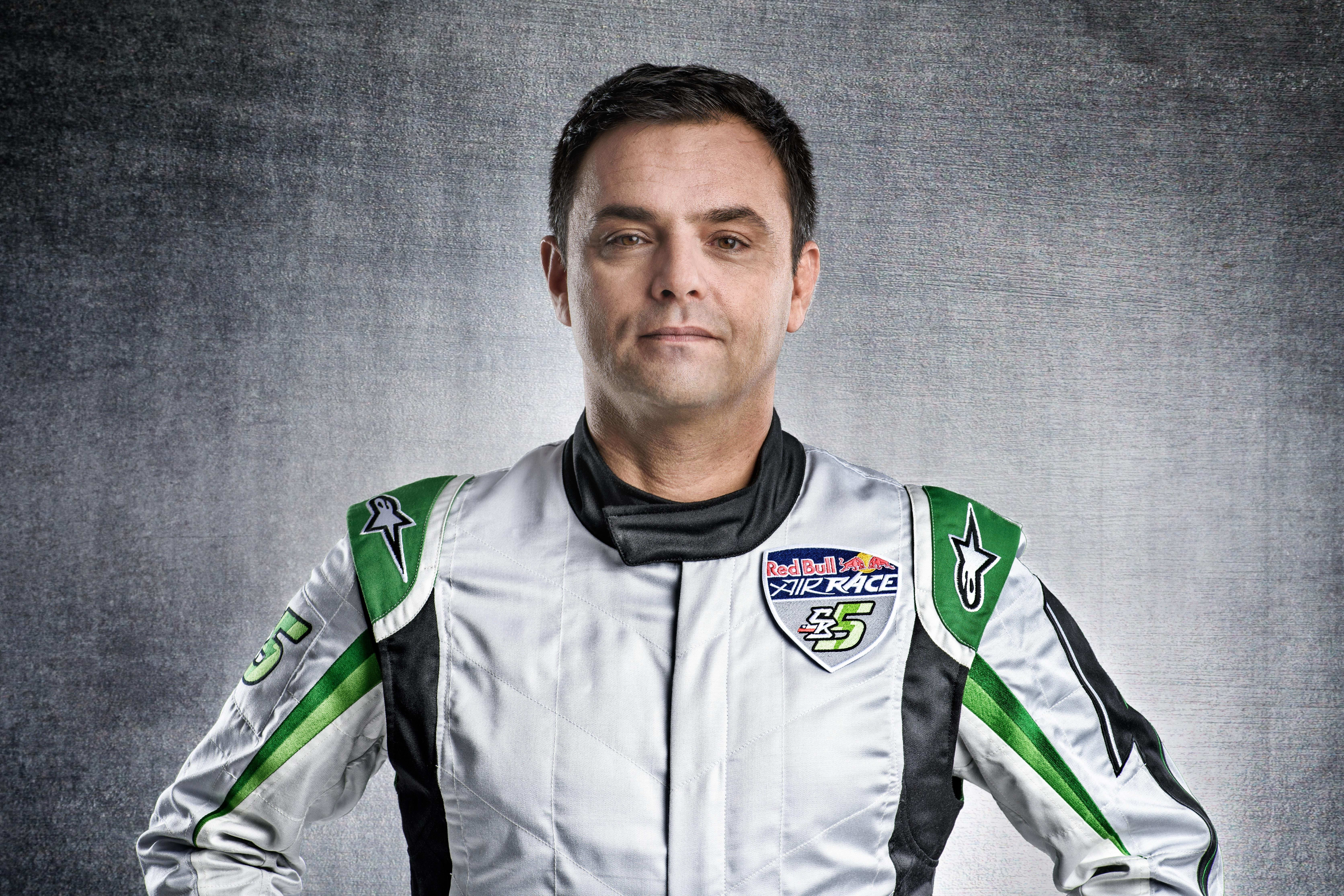 Cristian Bolton: Red Bull Air Race +++Official Page+++