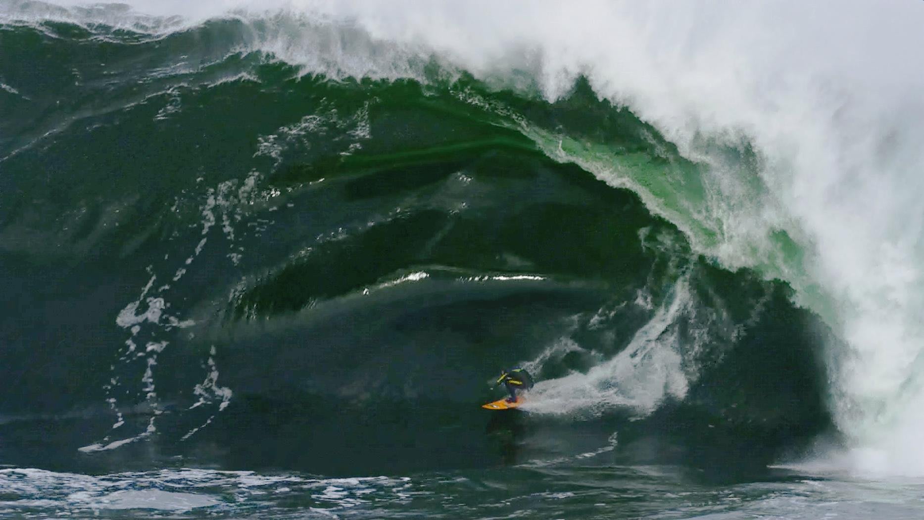 Shipstern bluff outlet waves