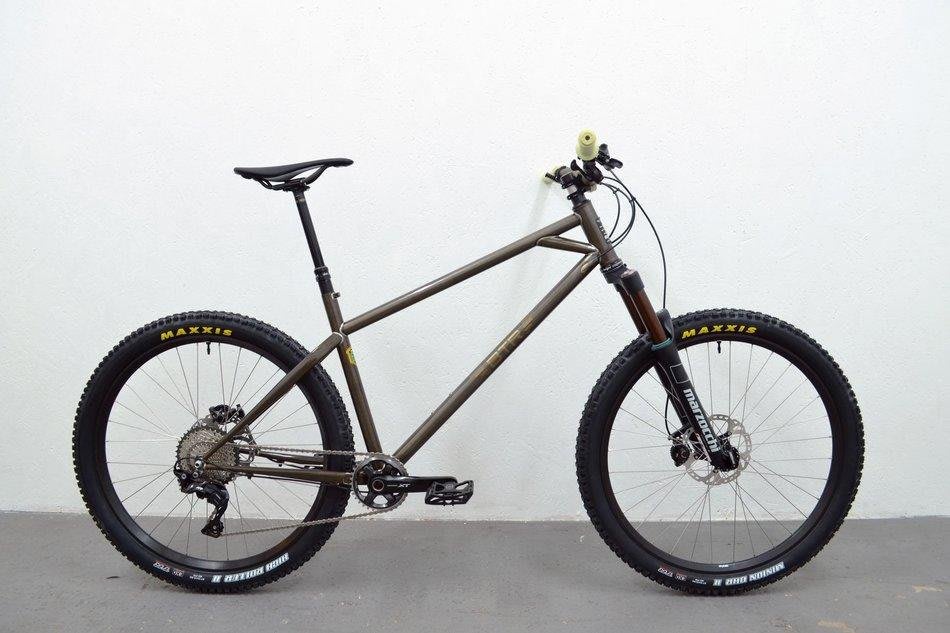 至高のハンドメイドMTB ベスト8 | Bike