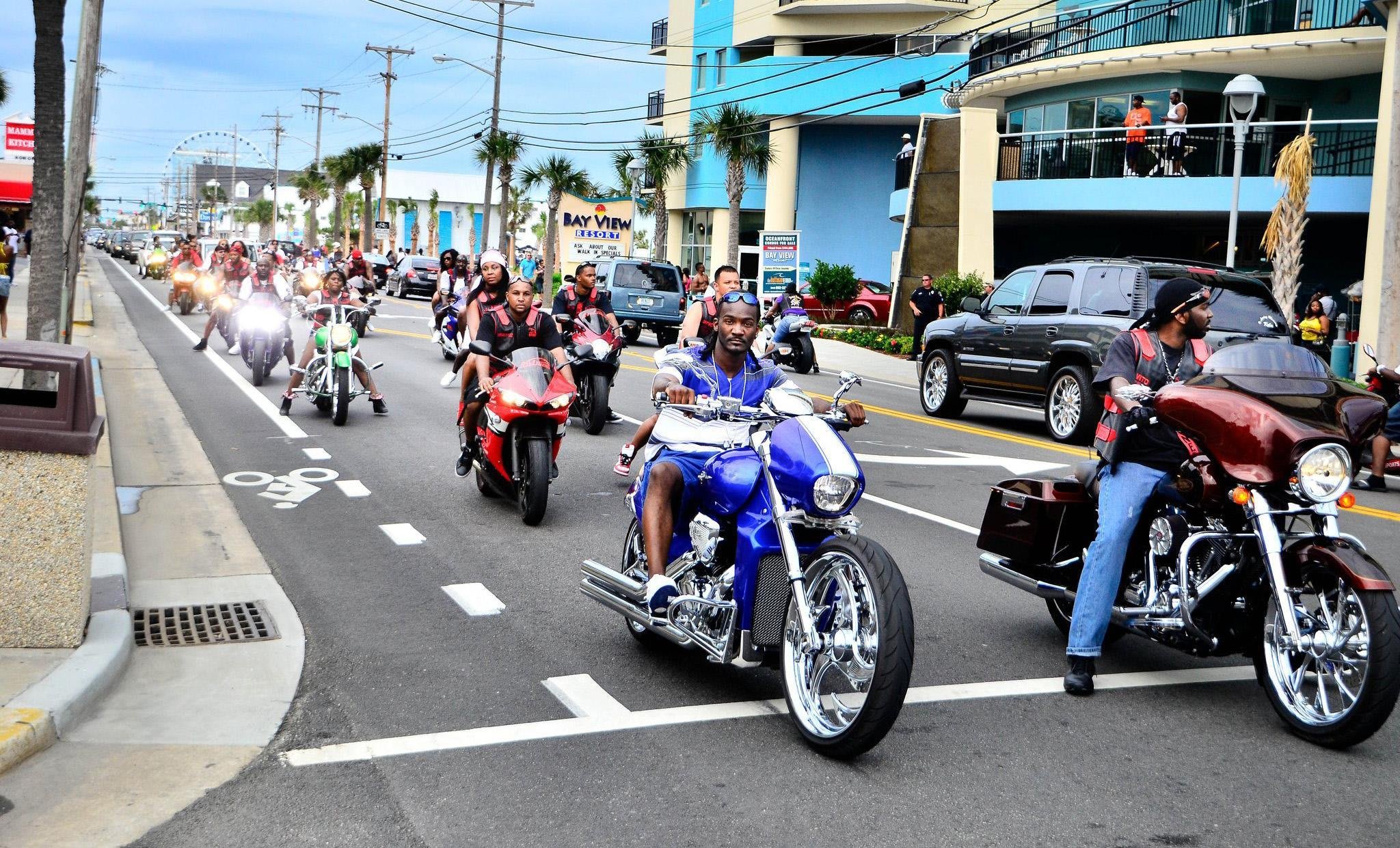 Maior encontro de motos off-road do mundo reúne mais de 3.000 pessoas em SC  - UOL Carros