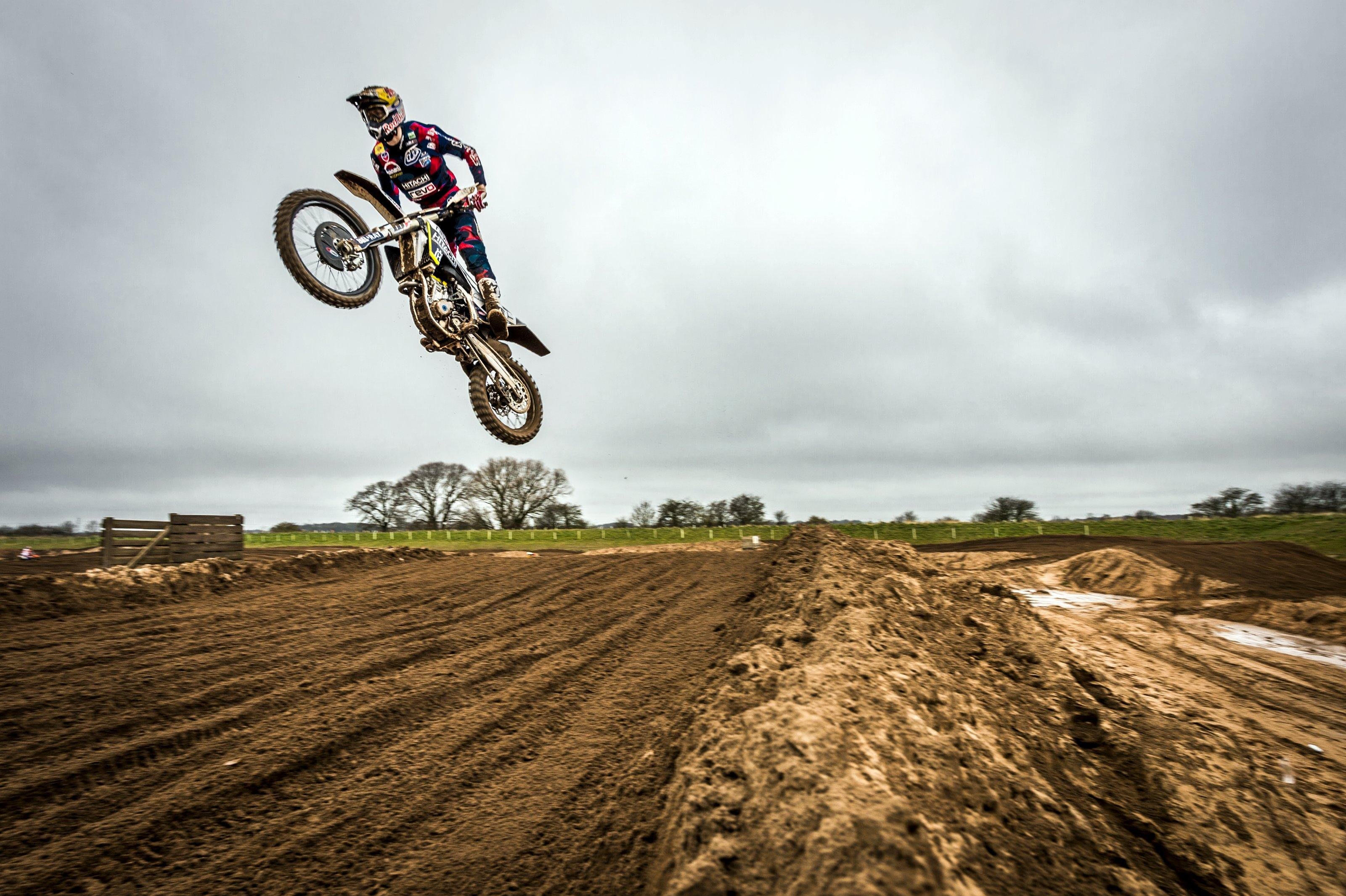 Tips on How to Photograph Motocross