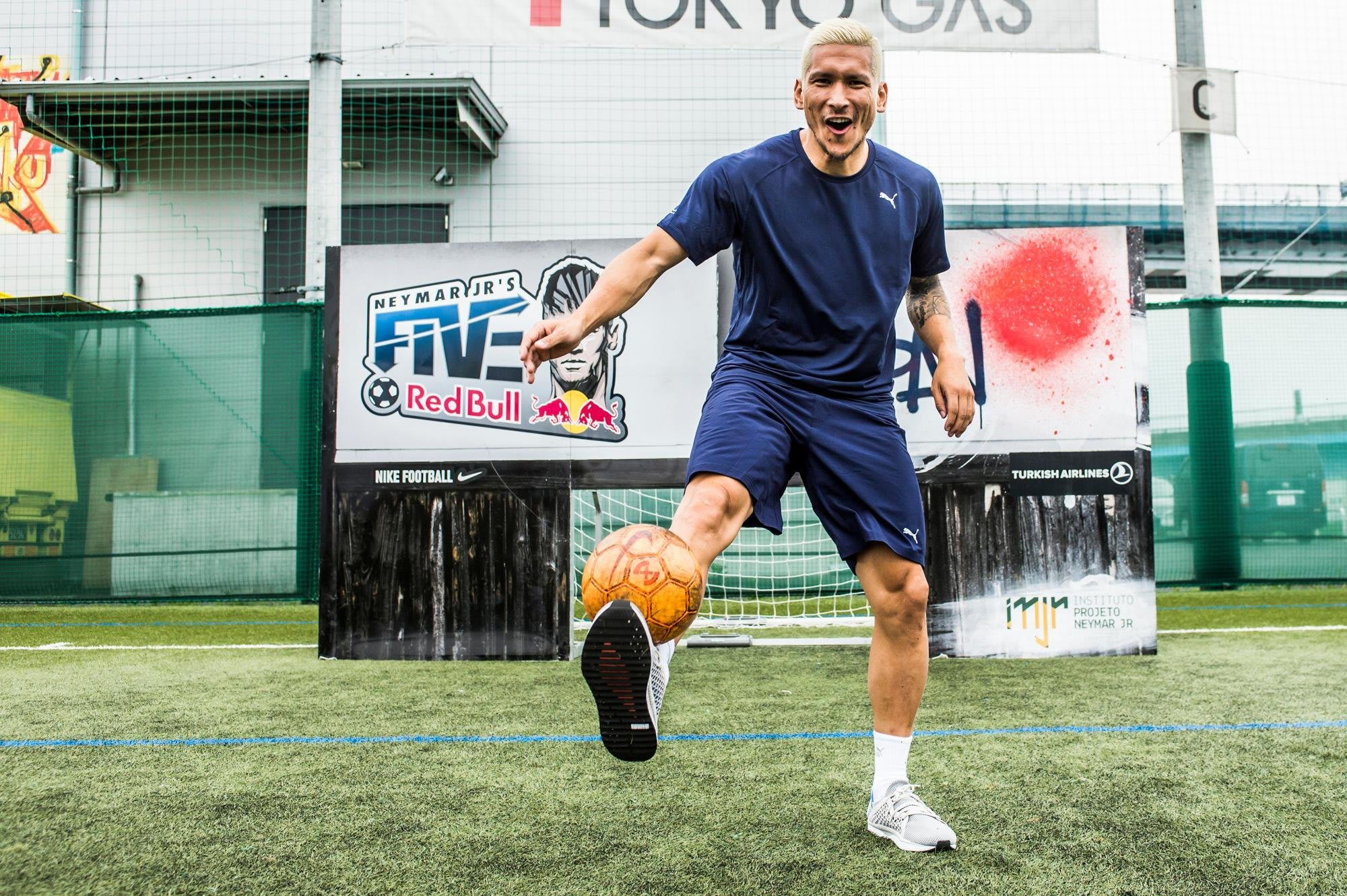 Neymar Jr's FIVE】日本大会アンバサダーの森岡選手に、ちょっと